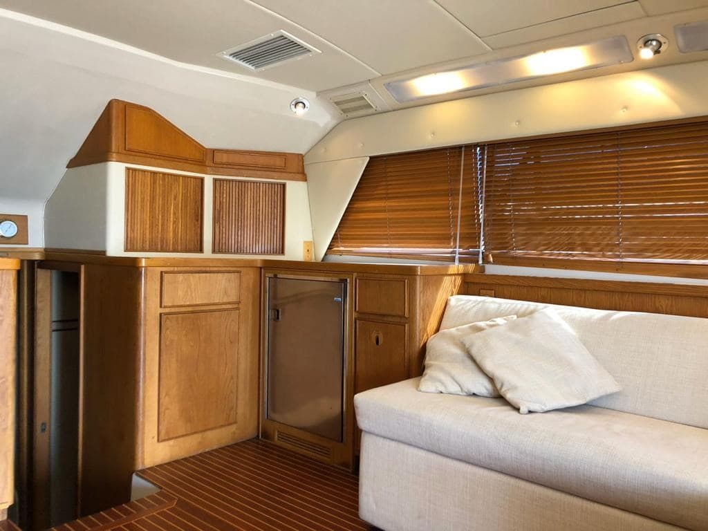 Bertram Yacht 37' Convertible - Interior View Bertram Yacht 37' Convertible - Interior View