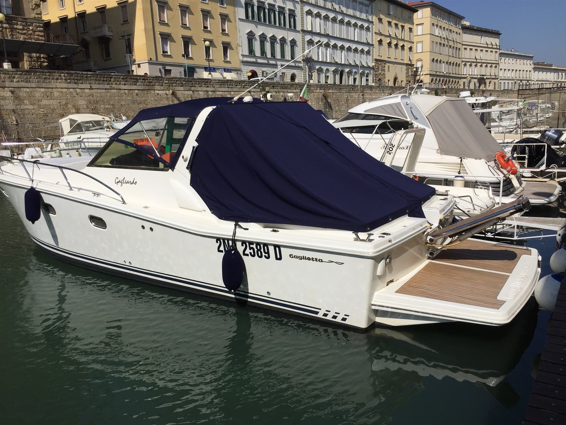 Gagliotta Gagliardo 34 - Detail View 1 Gagliotta Gagliardo 34 - Detail View 1