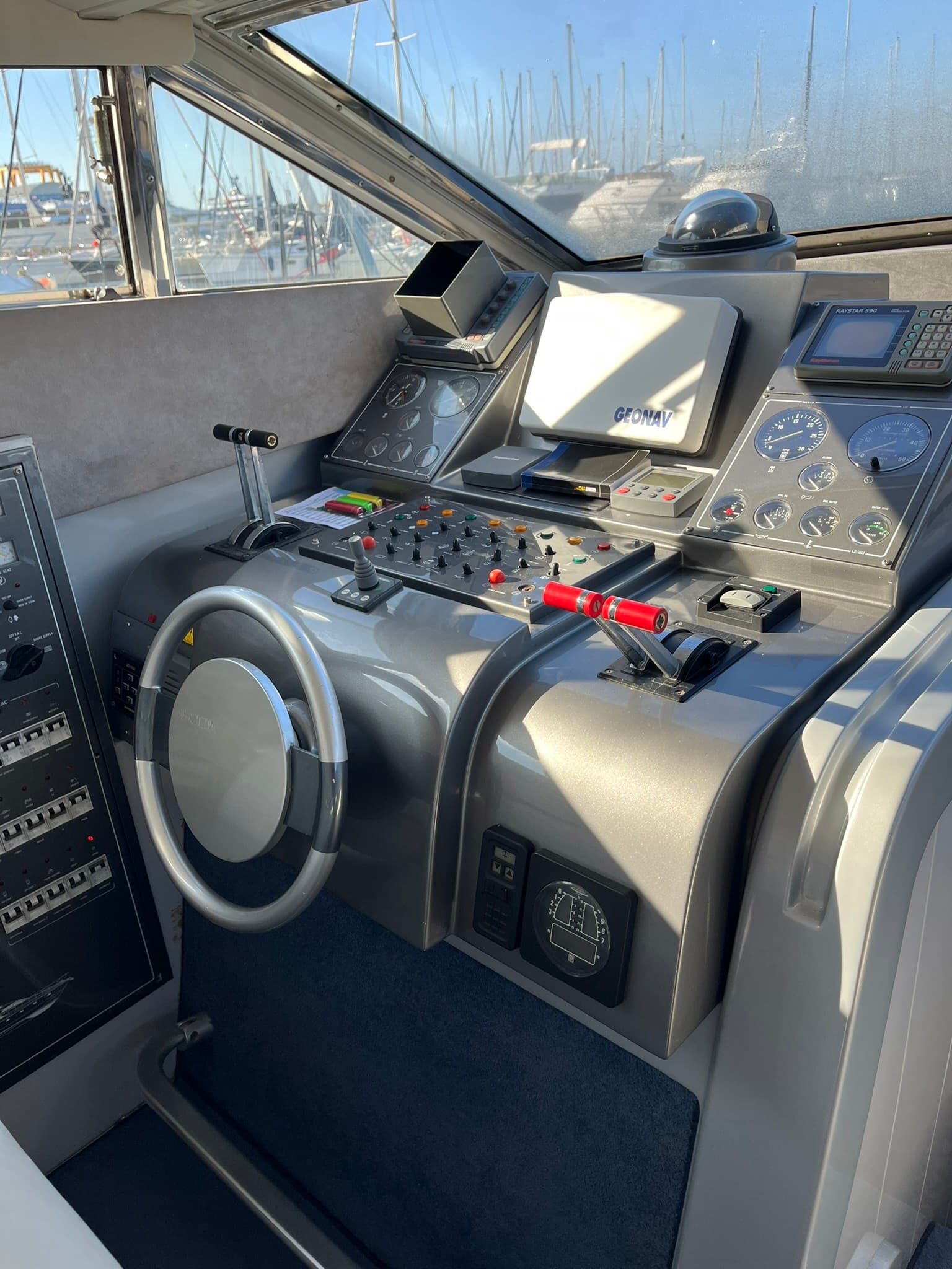 Mochi Craft Mochi 46 - Deck View Mochi Craft Mochi 46 - Deck View