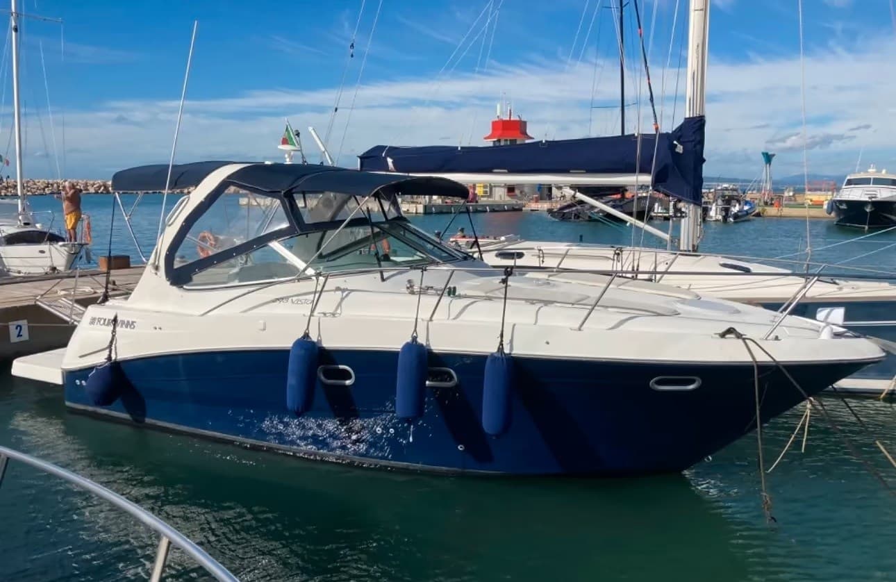 Four Winns Vista 298 - Main View Four Winns Vista 298 - Main View