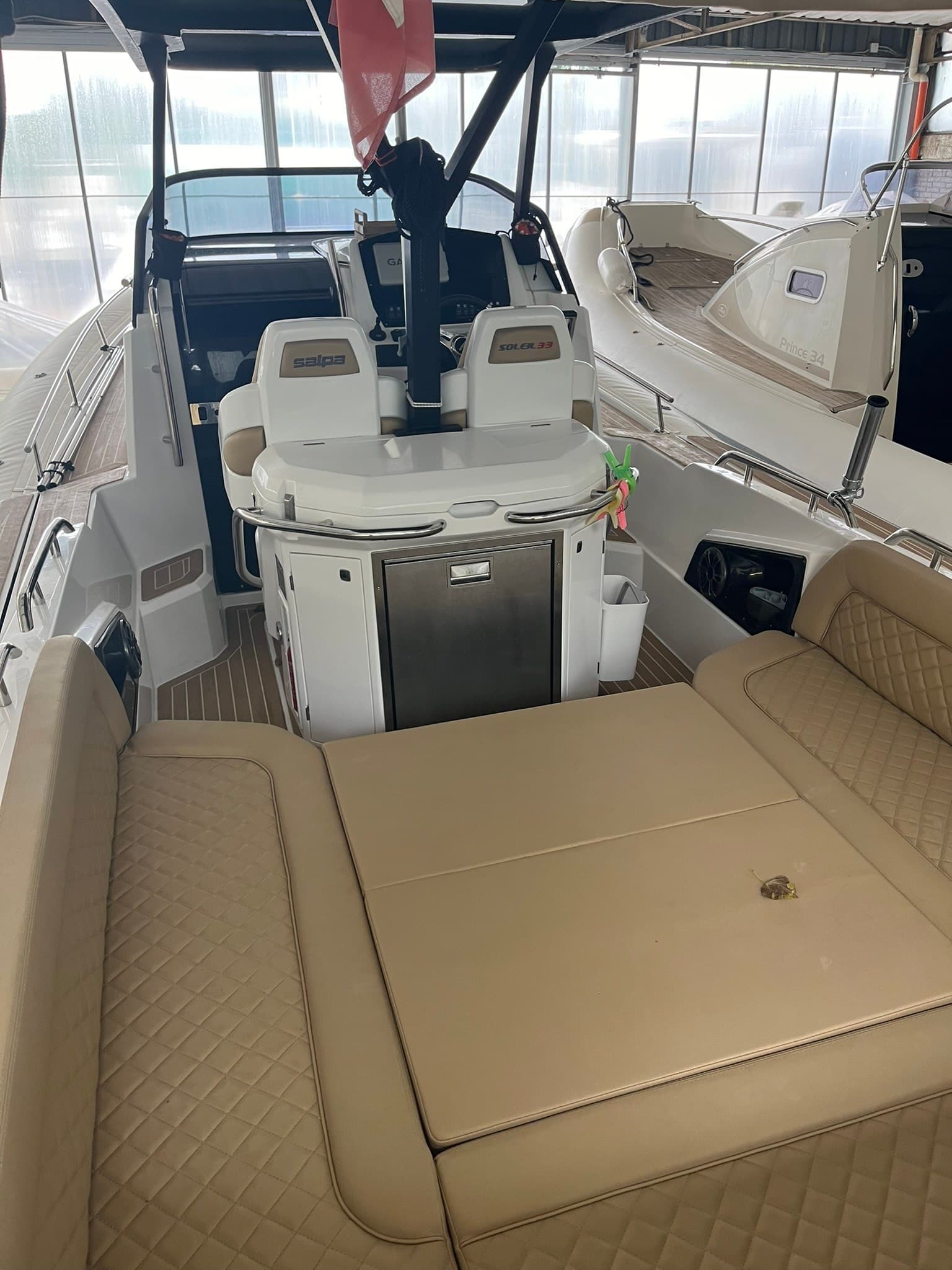 Salpa Soleil 33 - Interior View Salpa Soleil 33 - Interior View