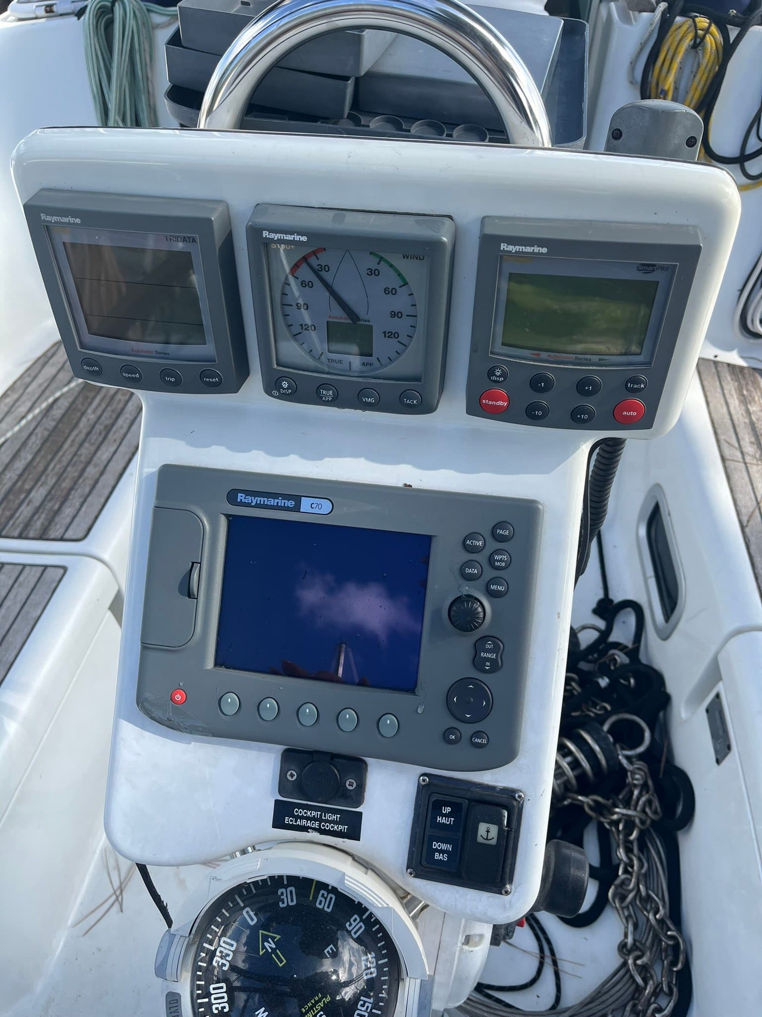 Beneteau Oceanis 393 Clipper - Interior View Beneteau Oceanis 393 Clipper - Interior View