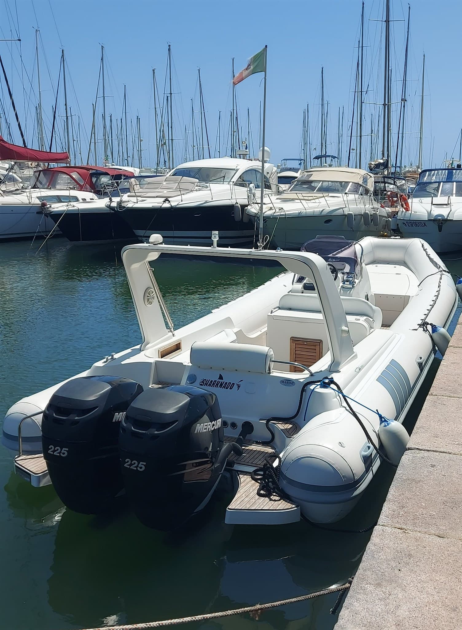 Alson Italia Flash 880 - Interior View Alson Italia Flash 880 - Interior View