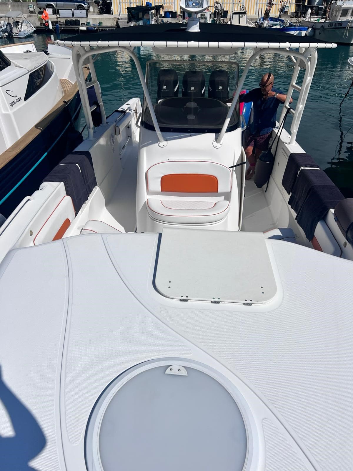 Wellcraft Marine SCARAB 35 SPORT CUDDY usato - foto hero 5