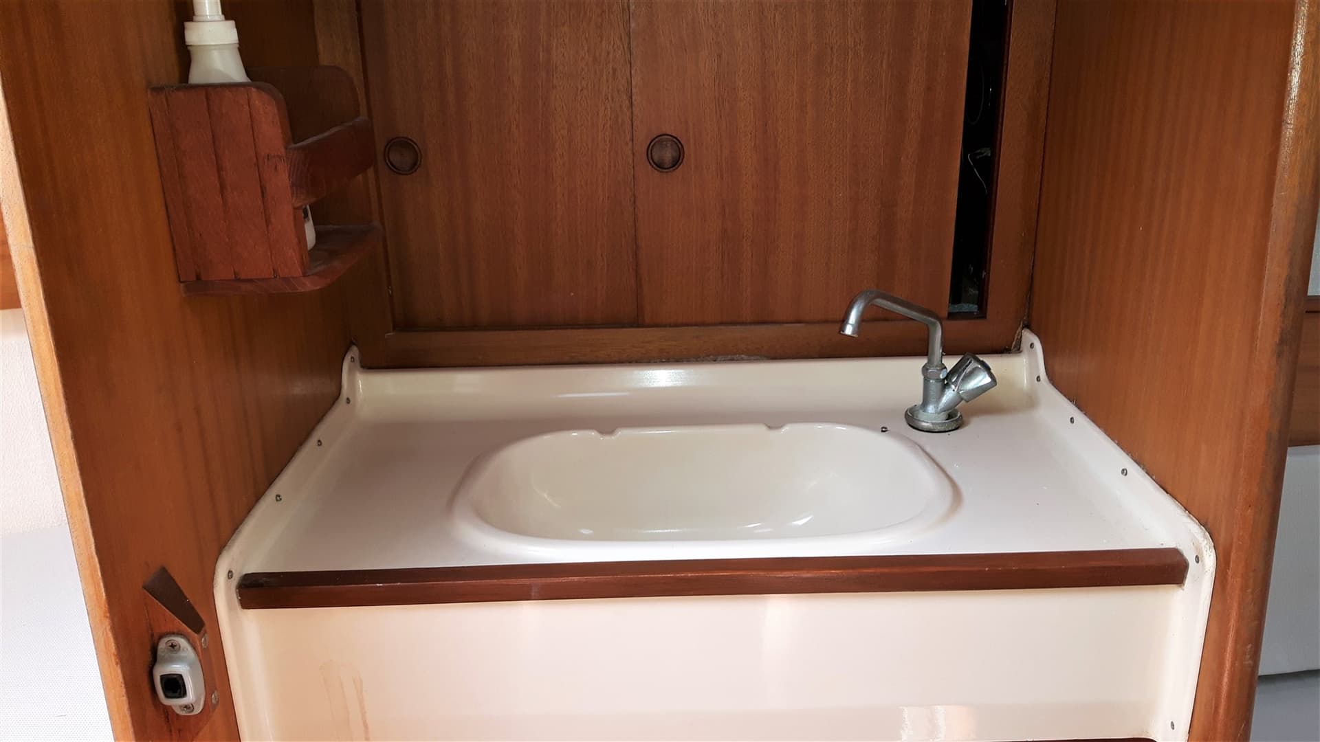 Mallard Mallard 9 - Interior View Mallard Mallard 9 - Interior View