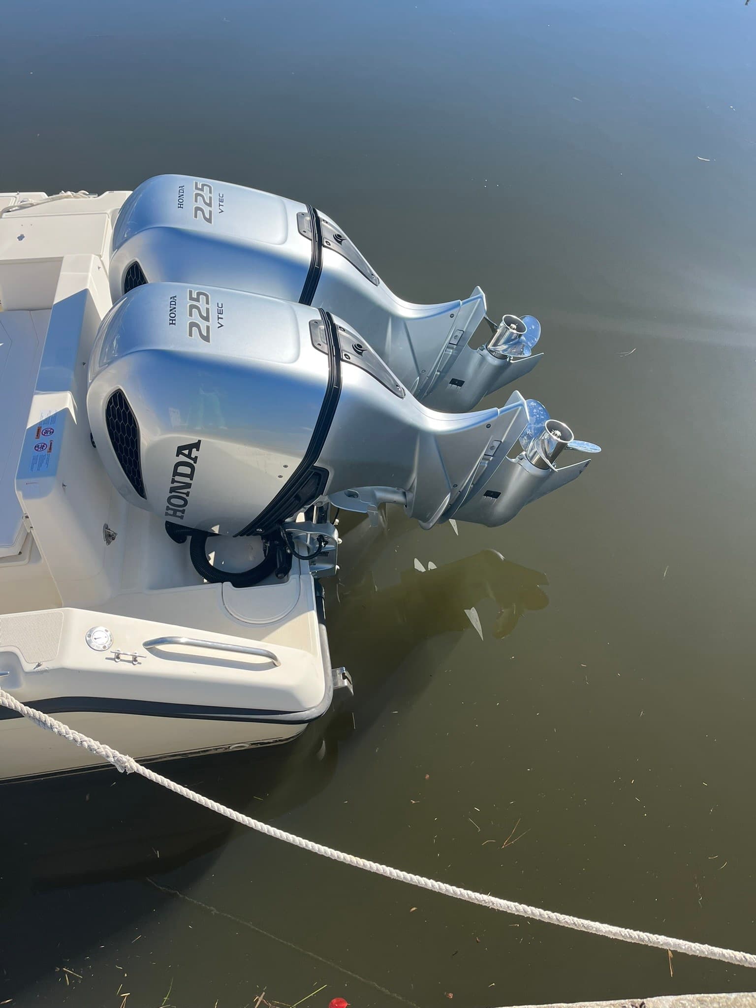 Pursuit 2870 Walkaround - Interior View Pursuit 2870 Walkaround - Interior View