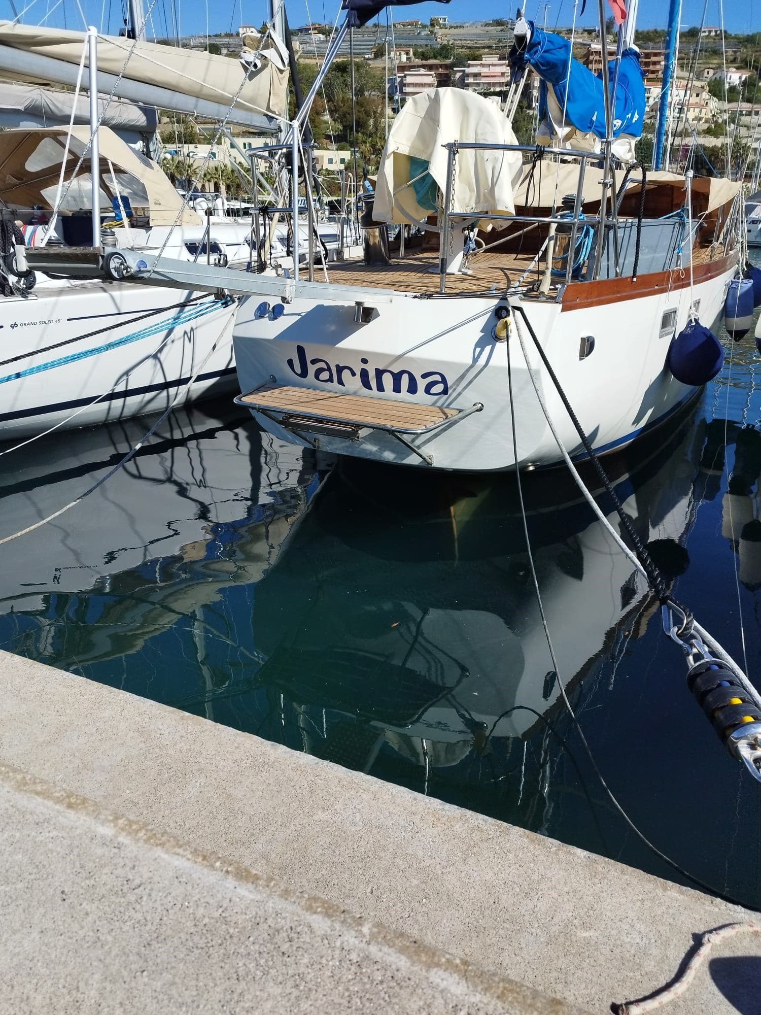 Cantieri Canaletti Motoveliero - Detail View 1 Cantieri Canaletti Motoveliero - Detail View 1