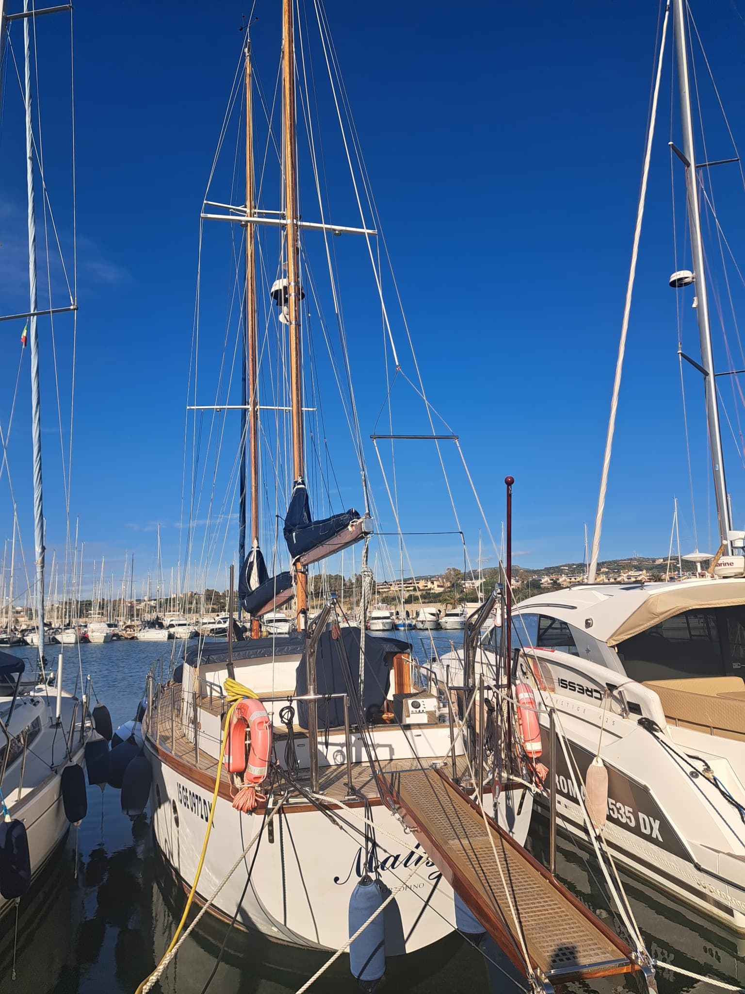 Ciro Massa Kecht Motorsailer - Main View Ciro Massa Kecht Motorsailer - Main View