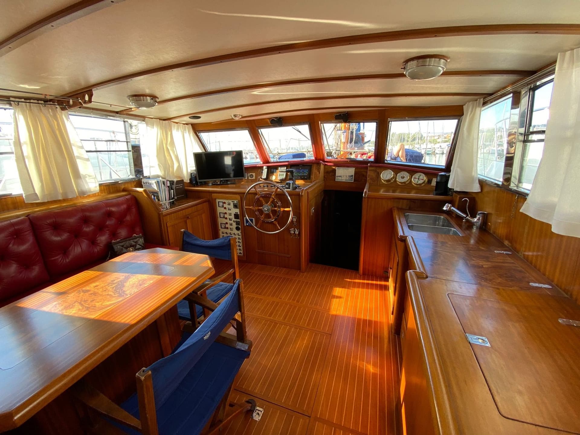 Ciro Massa Kecht Motorsailer usato - foto hero 5