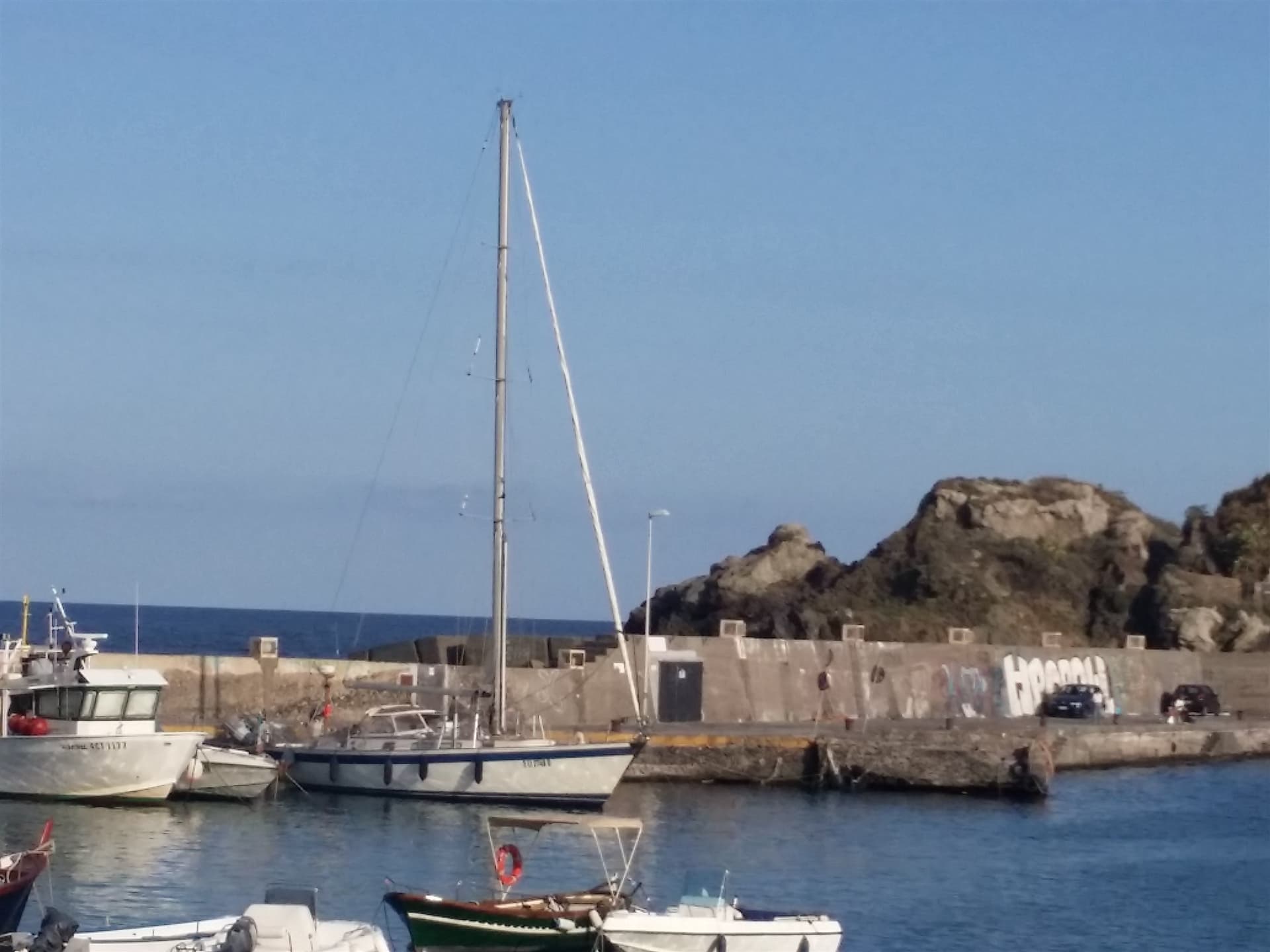 Hallberg Rassy Hr 45 - Detail View 1 Hallberg Rassy Hr 45 - Detail View 1