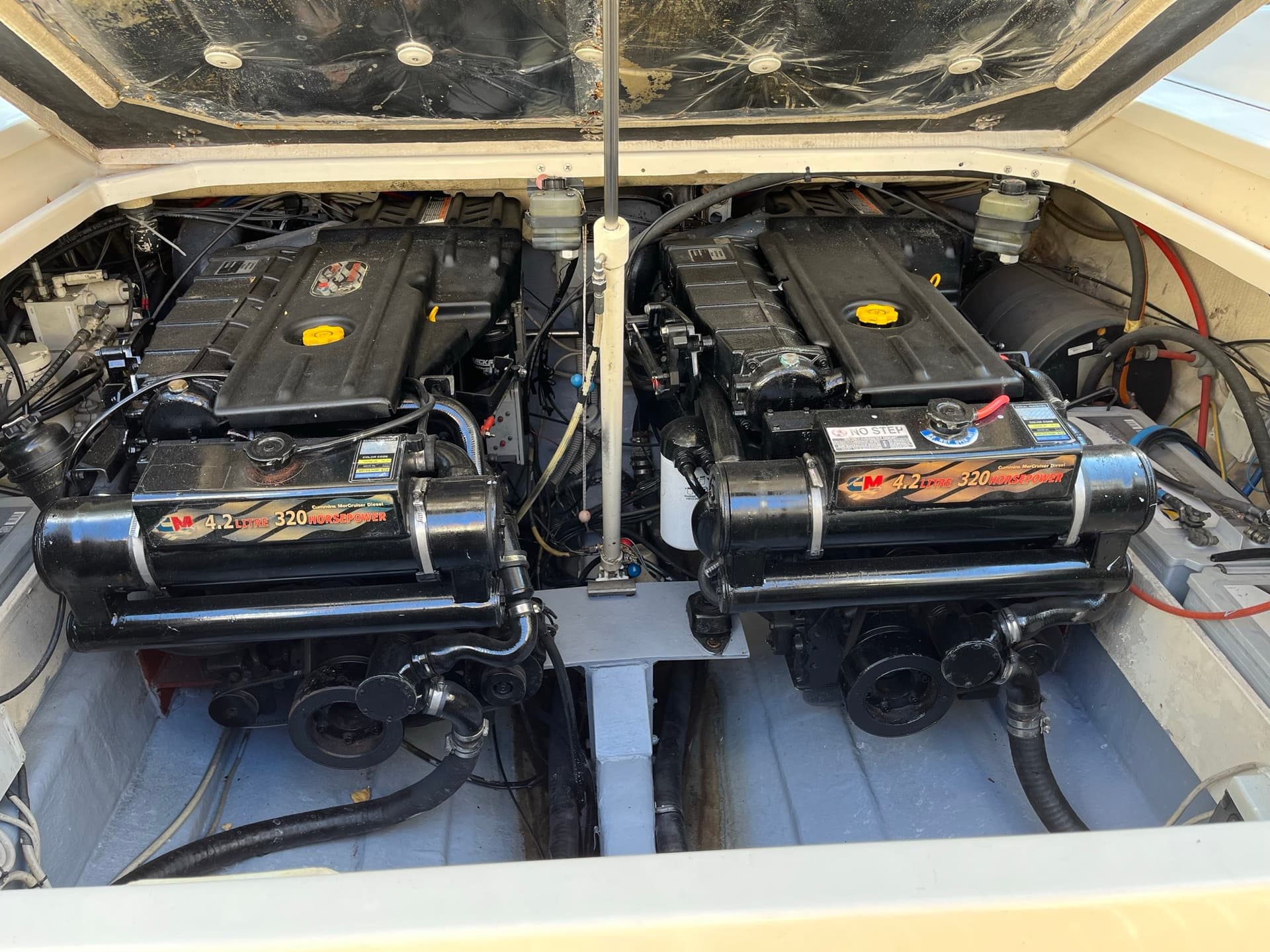 Supermarine Iguana 36 usato - dettaglio 4