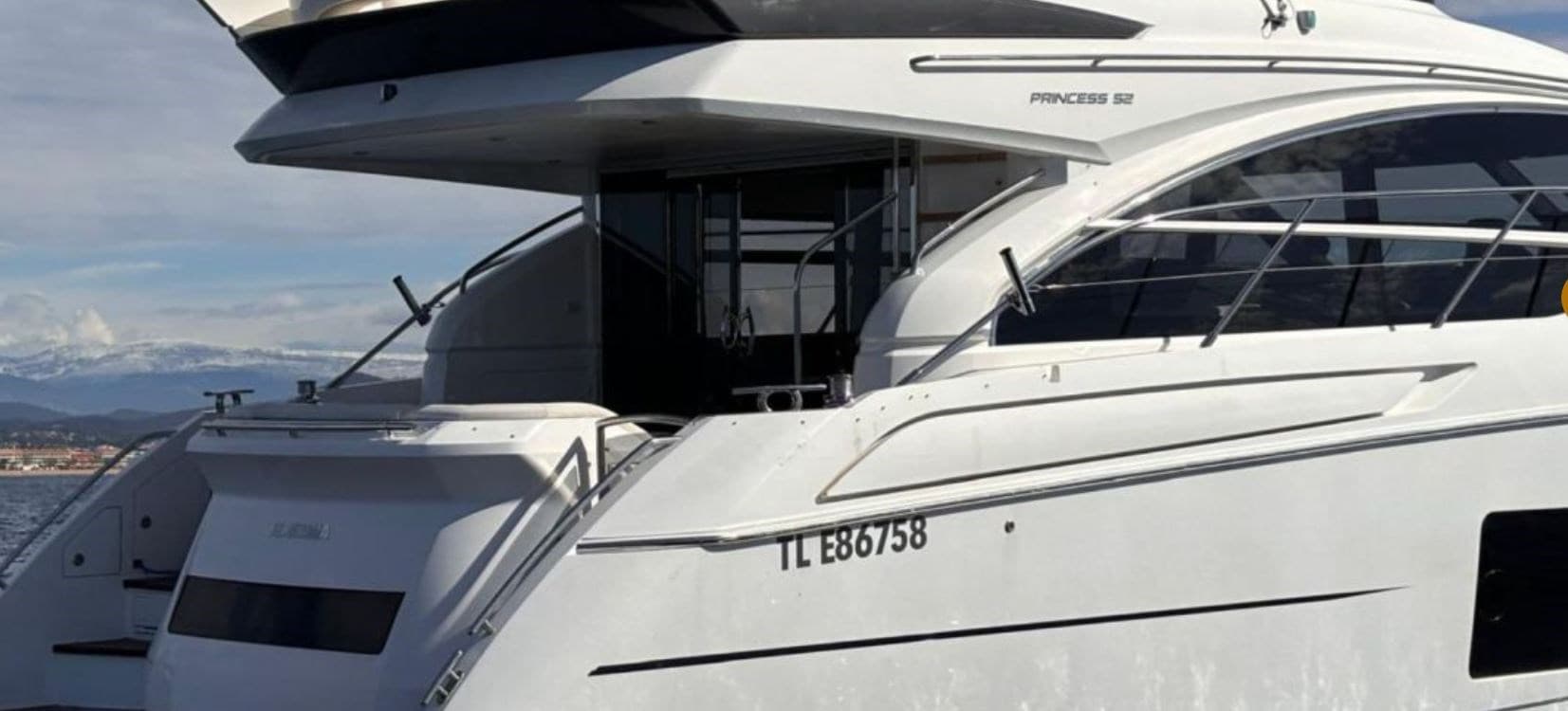 Princess Yachts 52 - Detail View 1 Princess Yachts 52 - Detail View 1