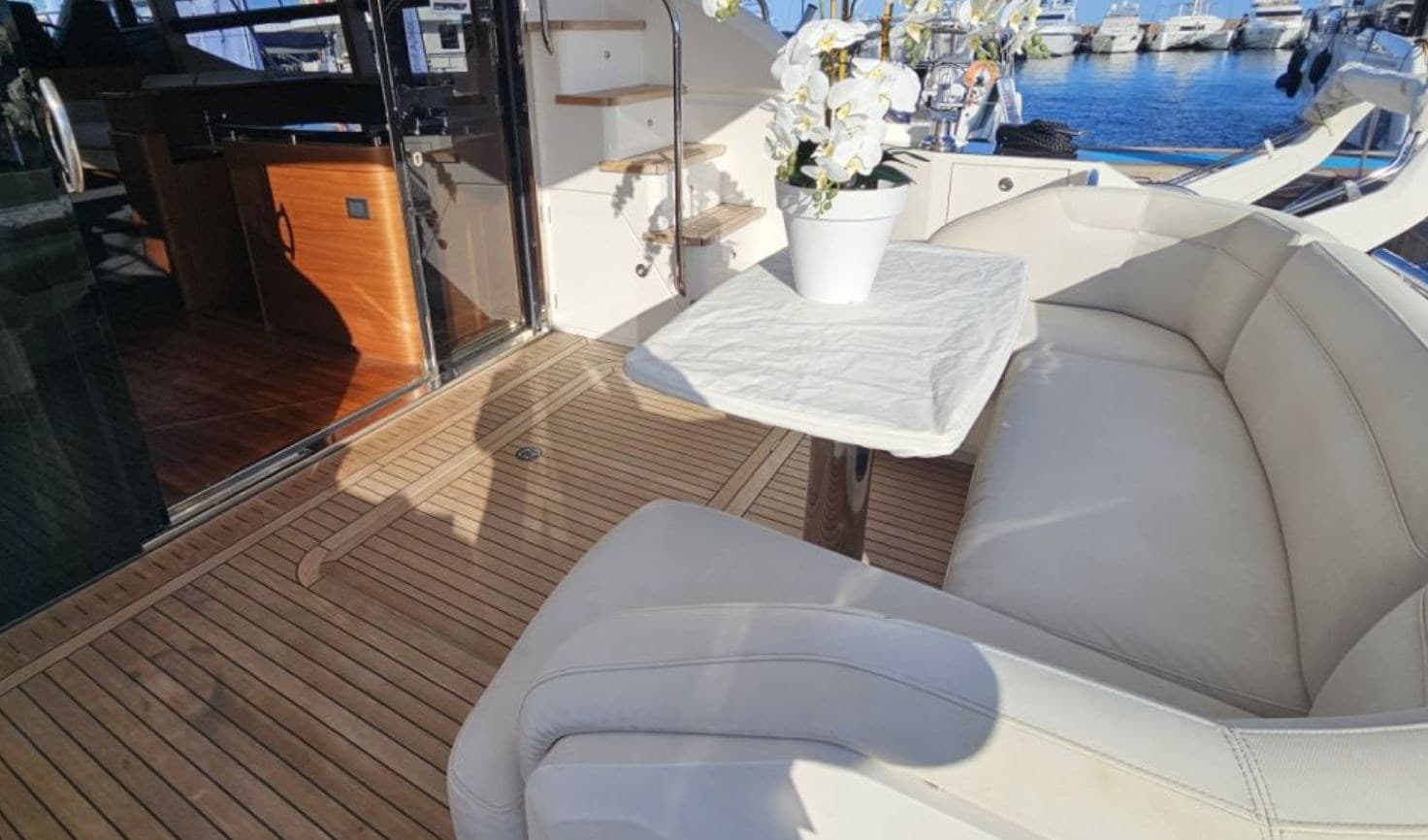 Princess Yachts V 52 gebraucht - Hauptbild 5