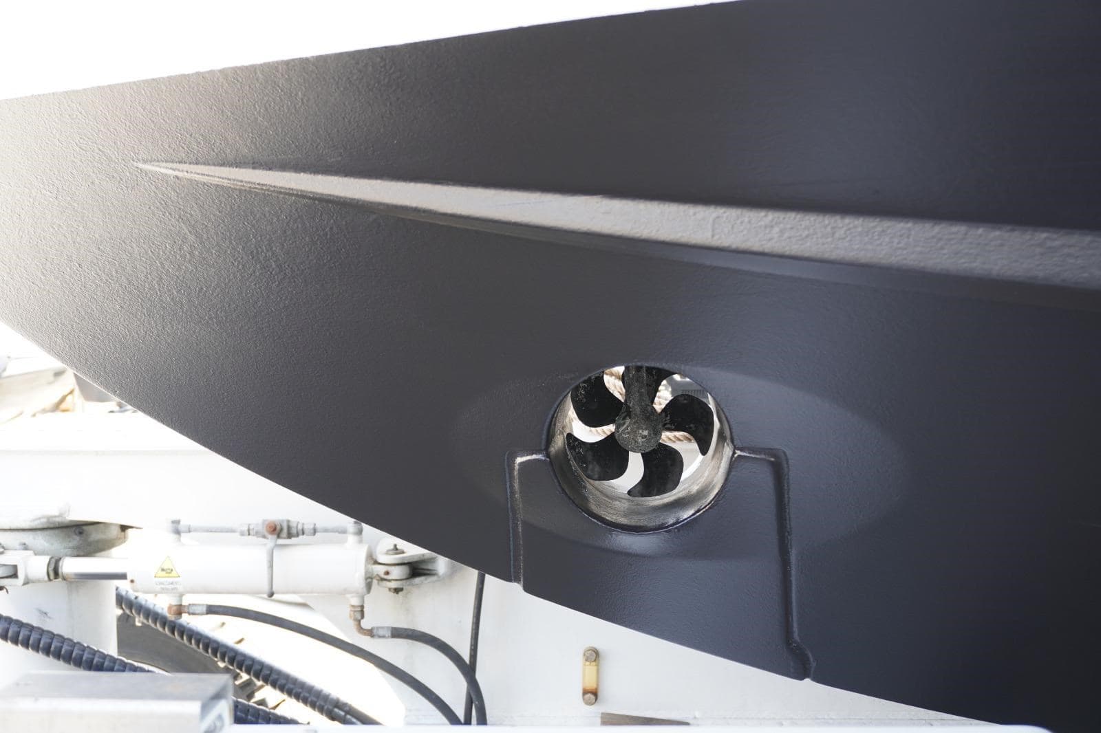 Jeanneau Merry Fisher 12.95 - Deck View Jeanneau Merry Fisher 12.95 - Deck View