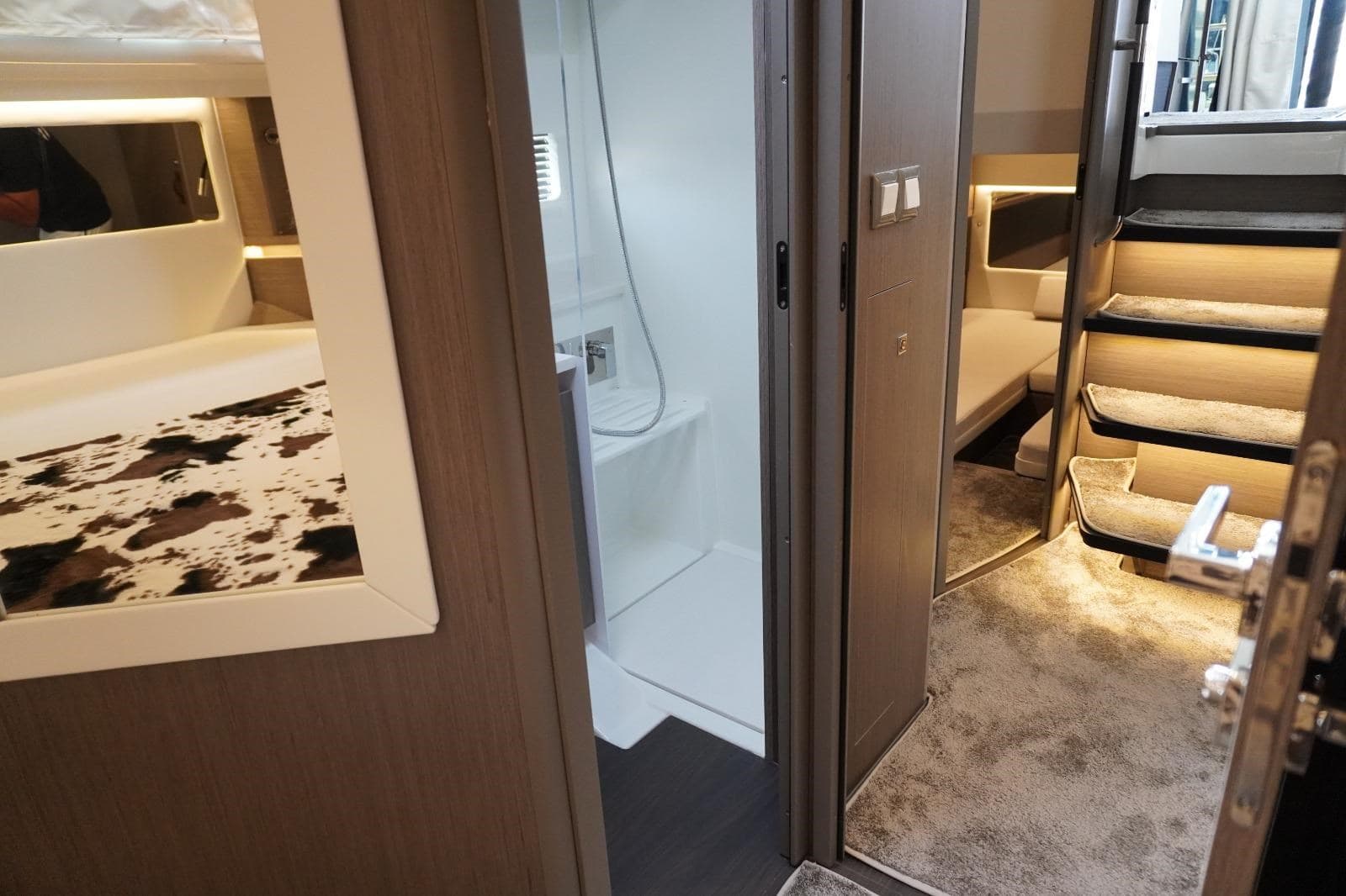 Jeanneau Merry Fisher 12.95 - Interior View Jeanneau Merry Fisher 12.95 - Interior View