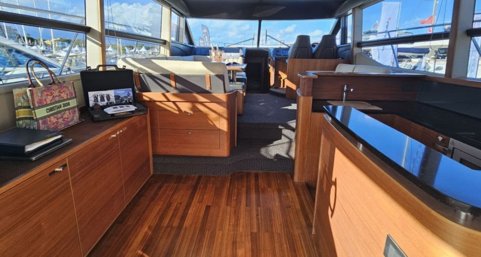 Princess Yachts V52 Fly - Deck View Princess Yachts V52 Fly - Deck View