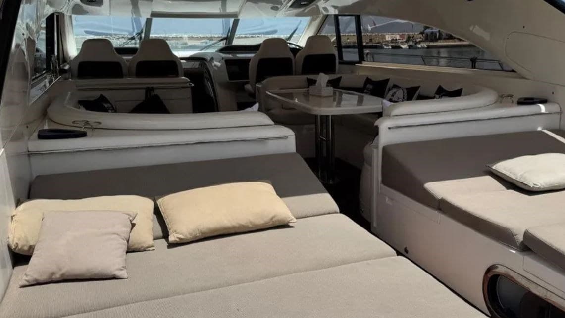 Princess Yachts V 65 - Deck View Princess Yachts V 65 - Deck View