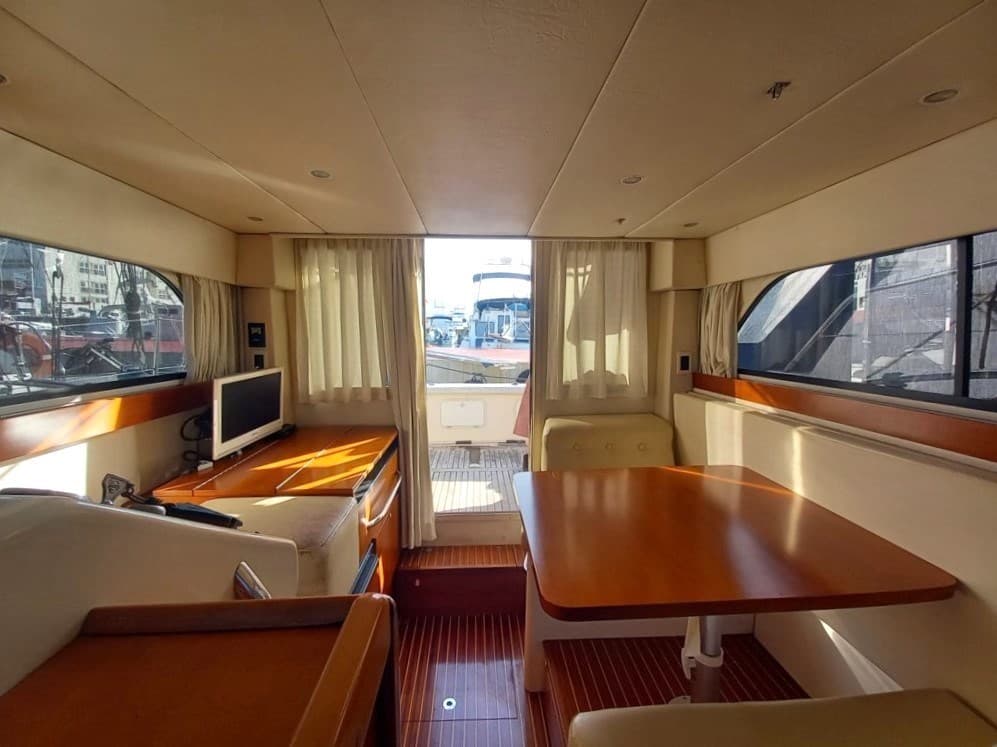 Bellcraft Bellcraft 900 - Deck View Bellcraft Bellcraft 900 - Deck View