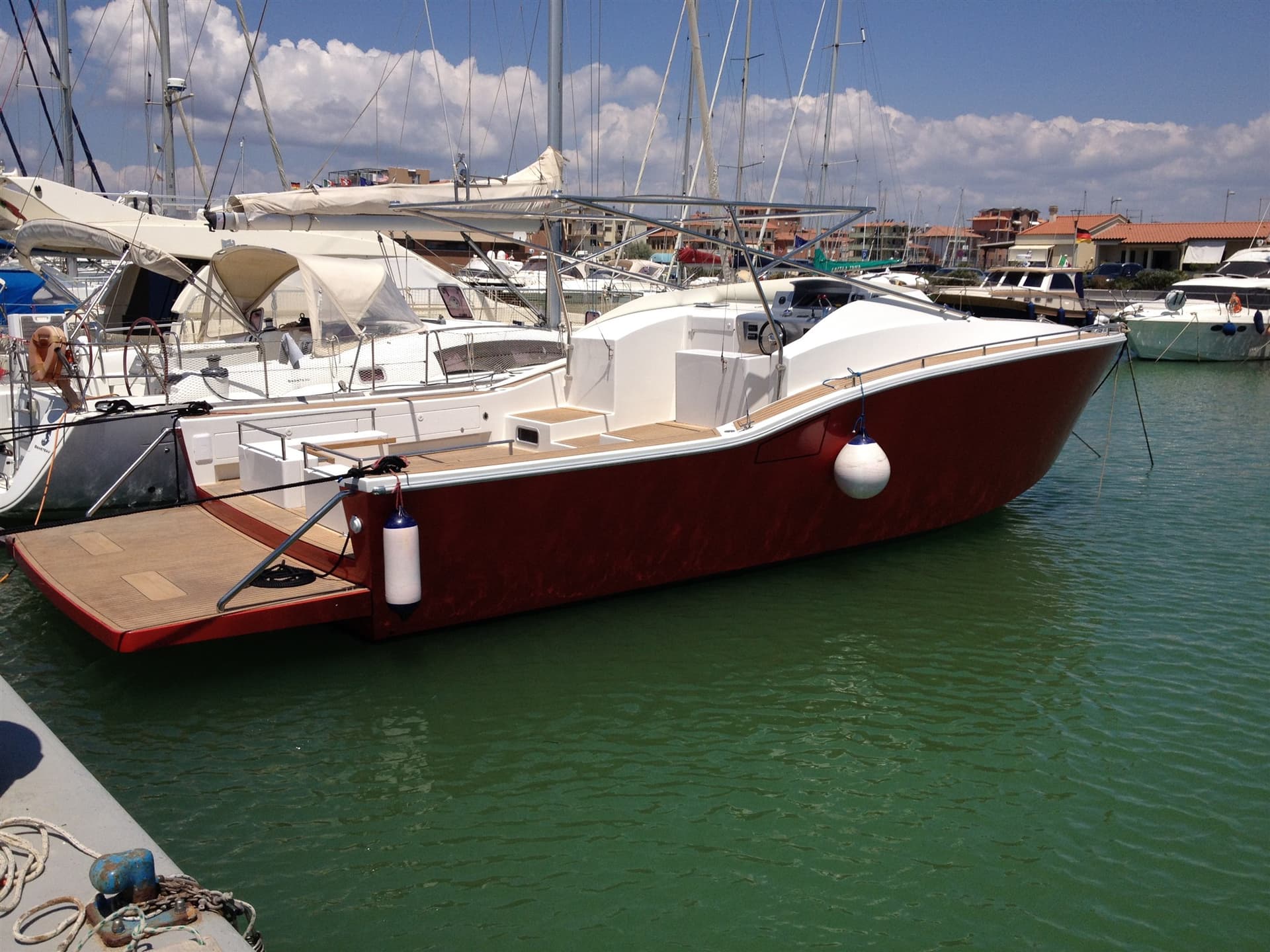 V Yacht V 40 - Main View V Yacht V 40 - Main View