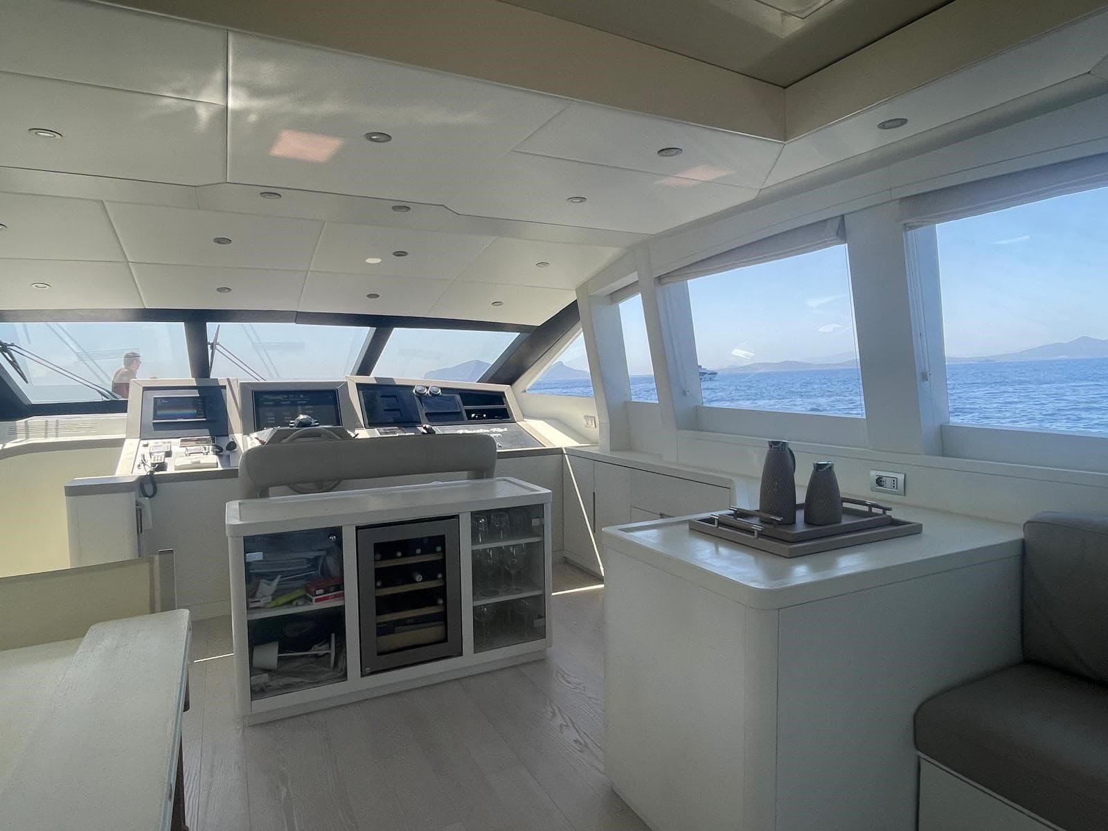 Jaguar 24 M. - Detail View 1 Jaguar 24 M. - Detail View 1