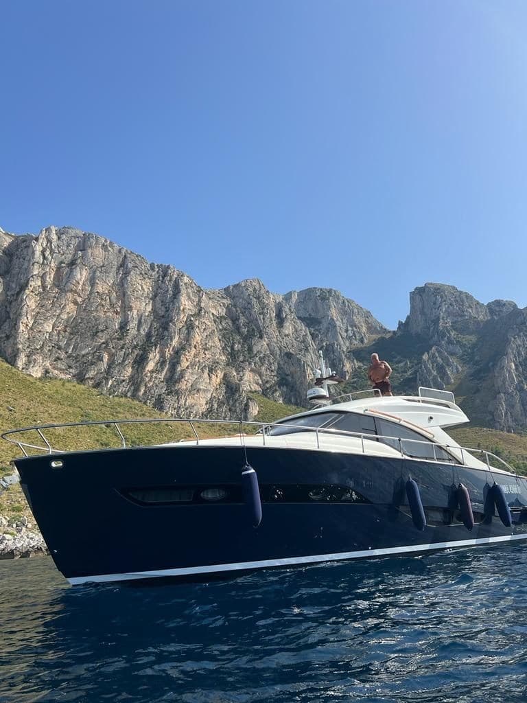 Austin Parker 48 Sundeck gebraucht - Hauptansicht