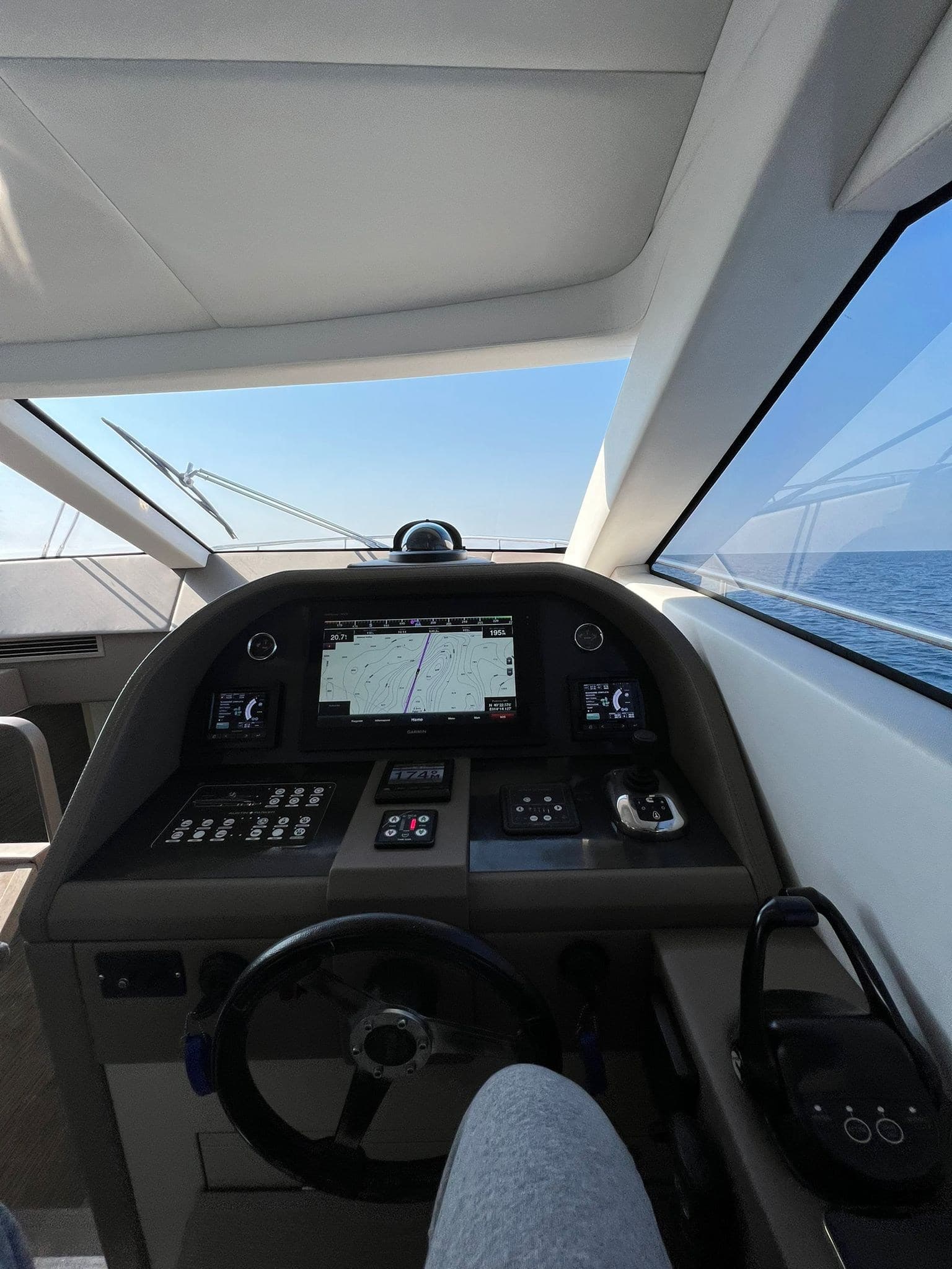Austin Parker 48 Sundeck gebraucht - Hauptbild 11