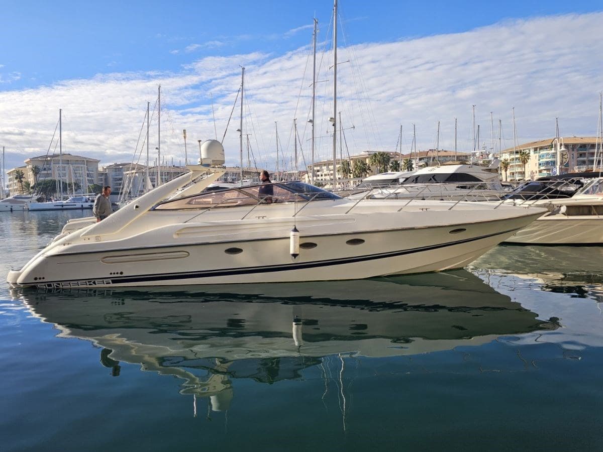 Sunseeker Camargue 47 - Main View Sunseeker Camargue 47 - Main View