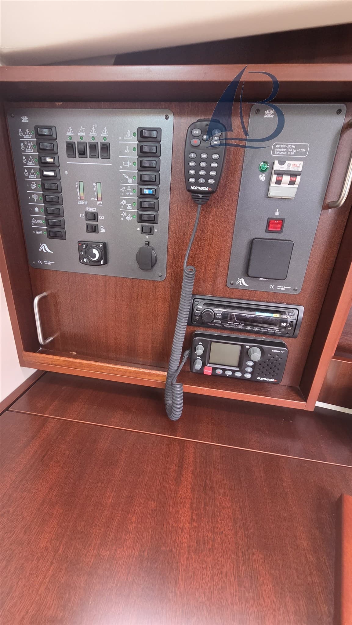 Hanse Hanse 320 used - hero image 20