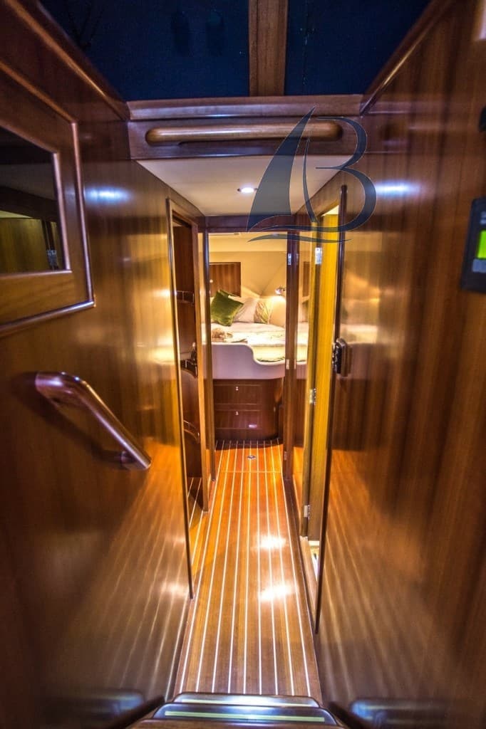 Integrity Motor Yachts Integrity 440 Sedan usato - foto hero 23