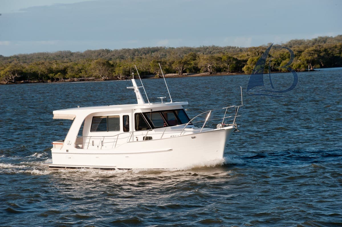 Integrity Motor Yachts Integrity 350 Sedan usato - foto hero 2