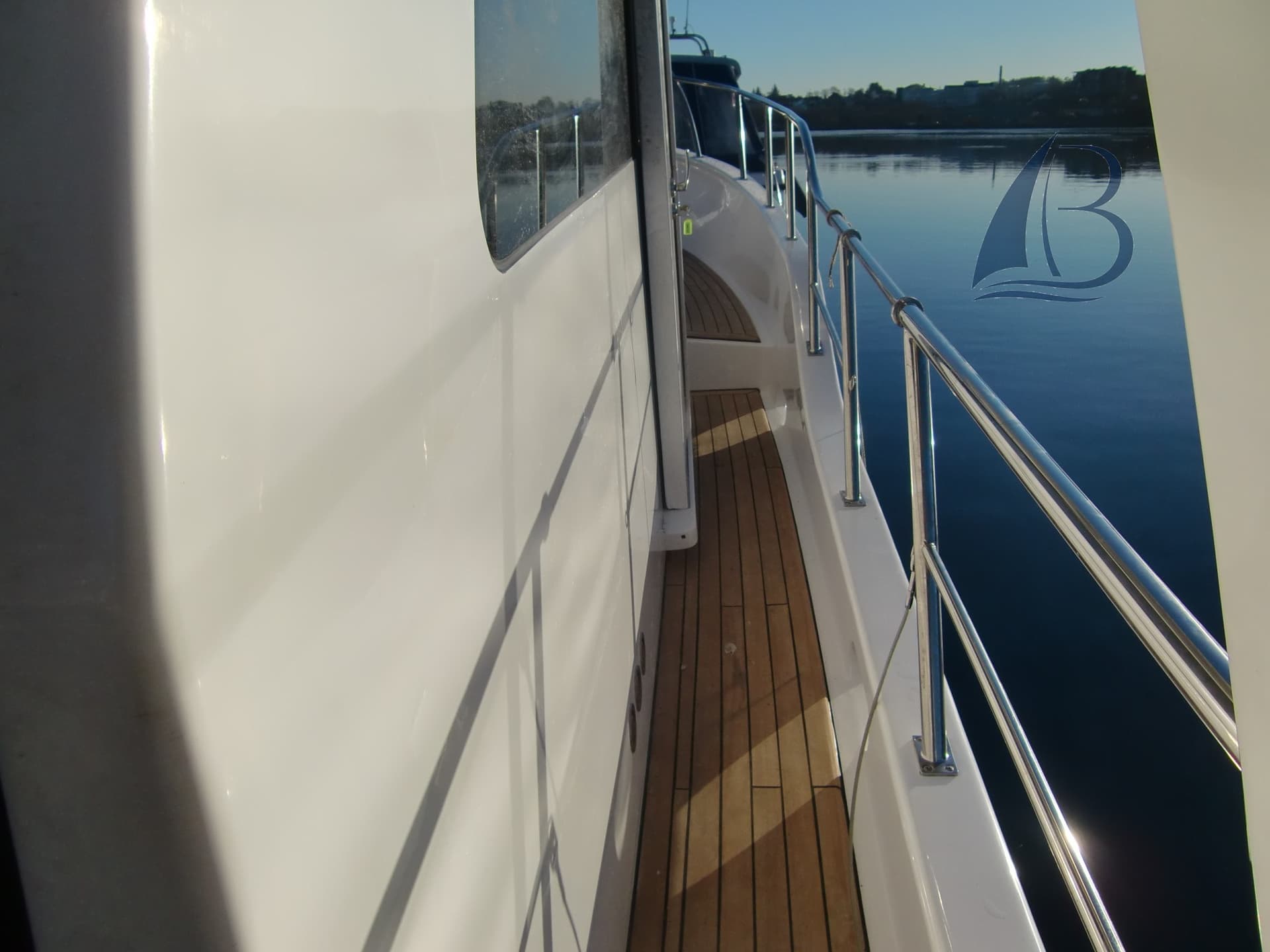 Integrity Motor Yachts Integrity 350 Sedan usato - foto hero 16