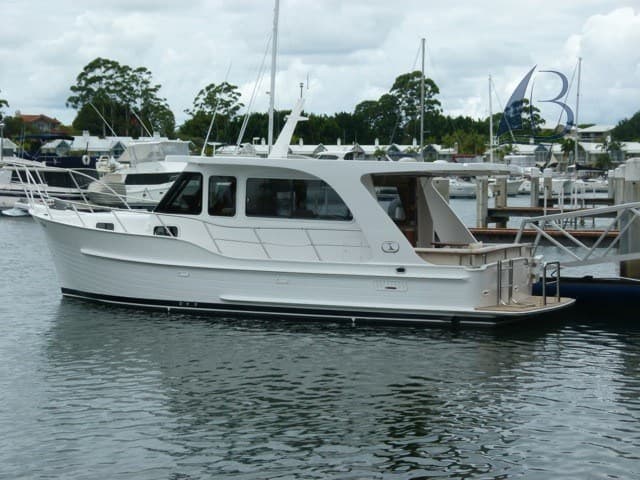 Integrity Motor Yachts Integrity 350 Sedan usato - vista principale