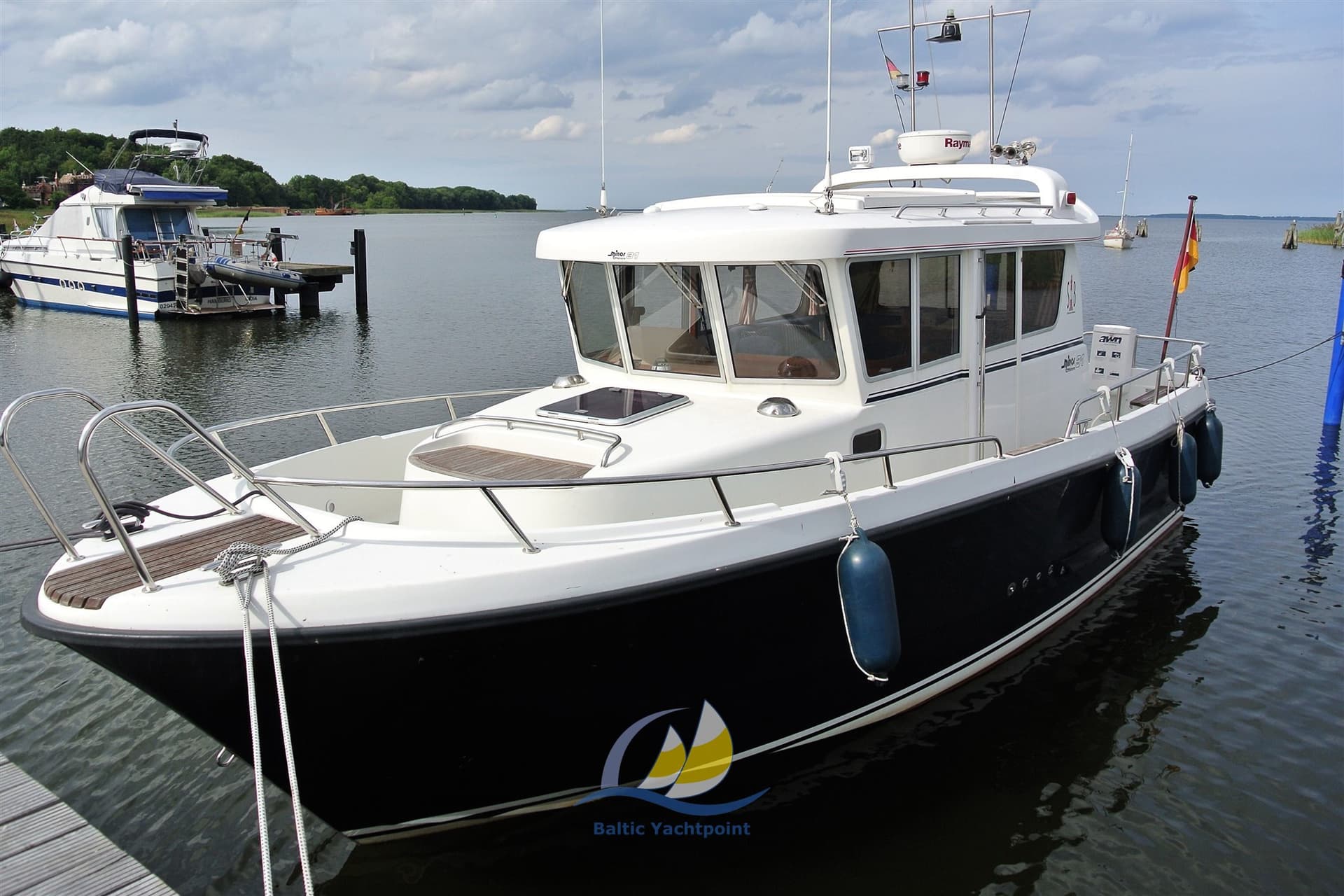 Minor 31 Offshore - Detail View 1 Minor 31 Offshore - Detail View 1