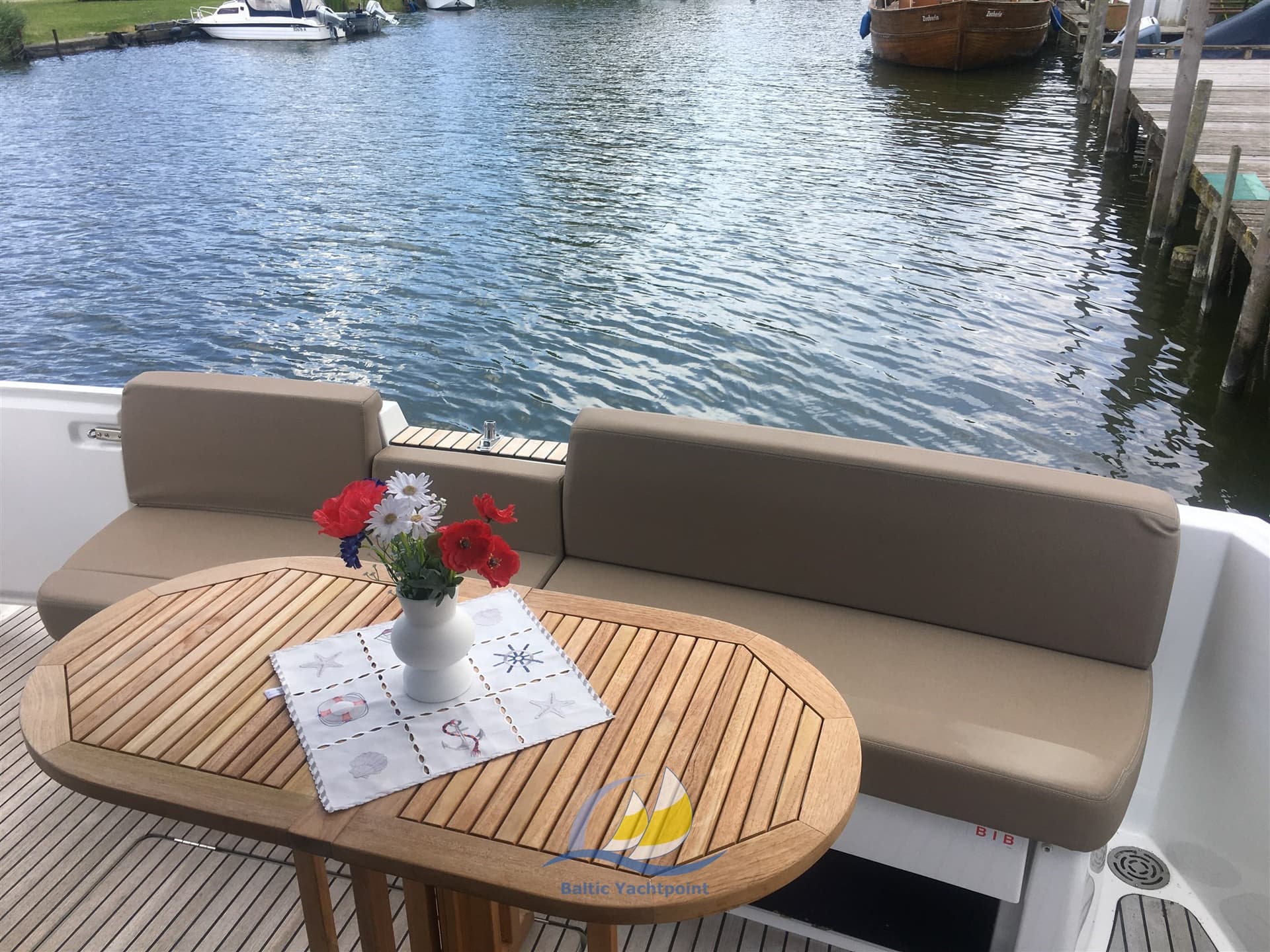 Jeanneau Velasco 43f - Interior View Jeanneau Velasco 43f - Interior View