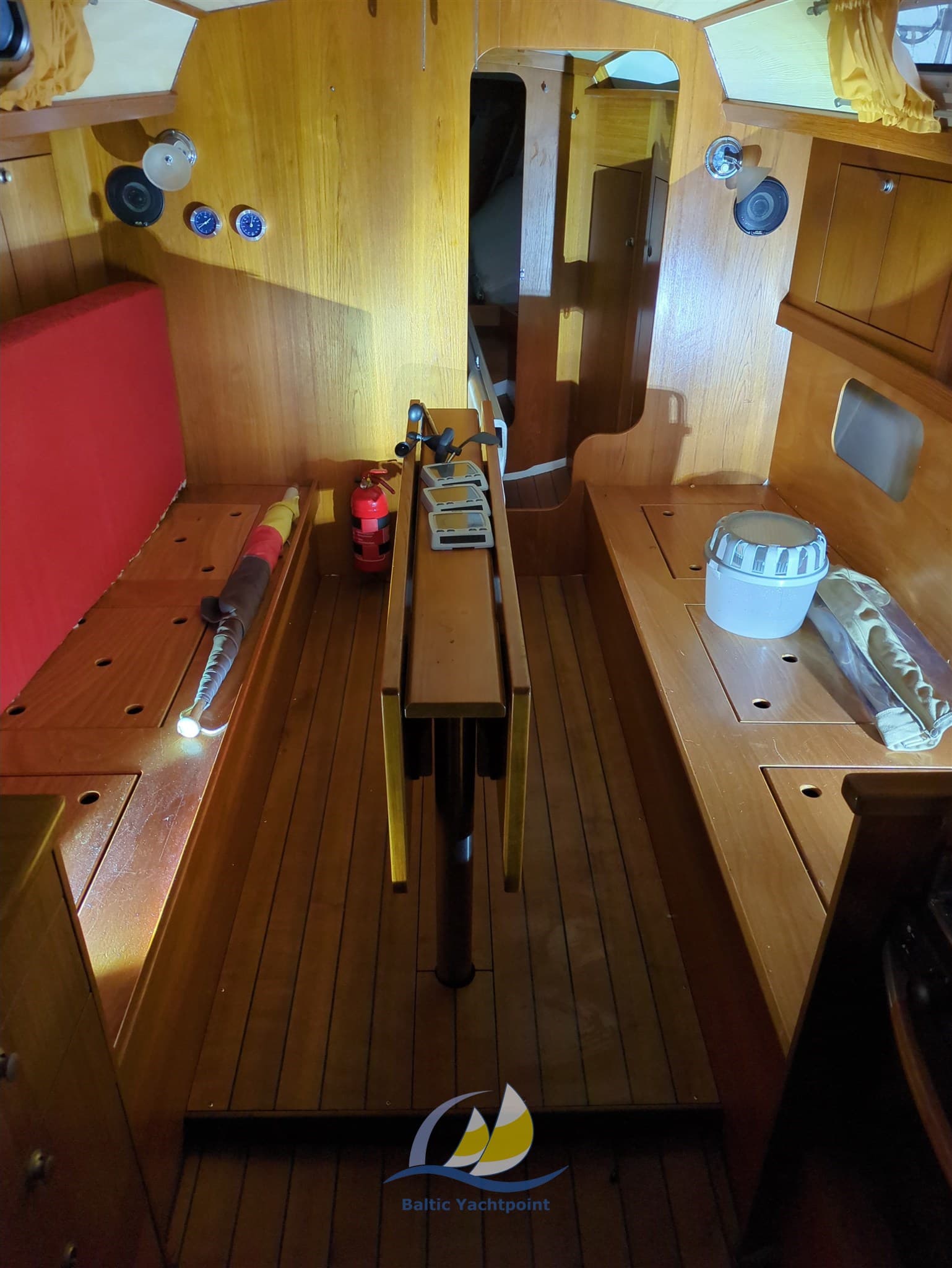 Luffe 37 - Interior View Luffe 37 - Interior View