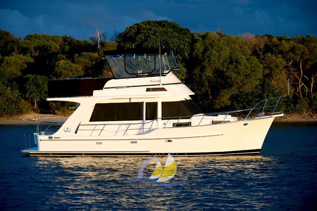 Integrity Motor Yachts Integrity 380 Fly gebraucht - Detail 1