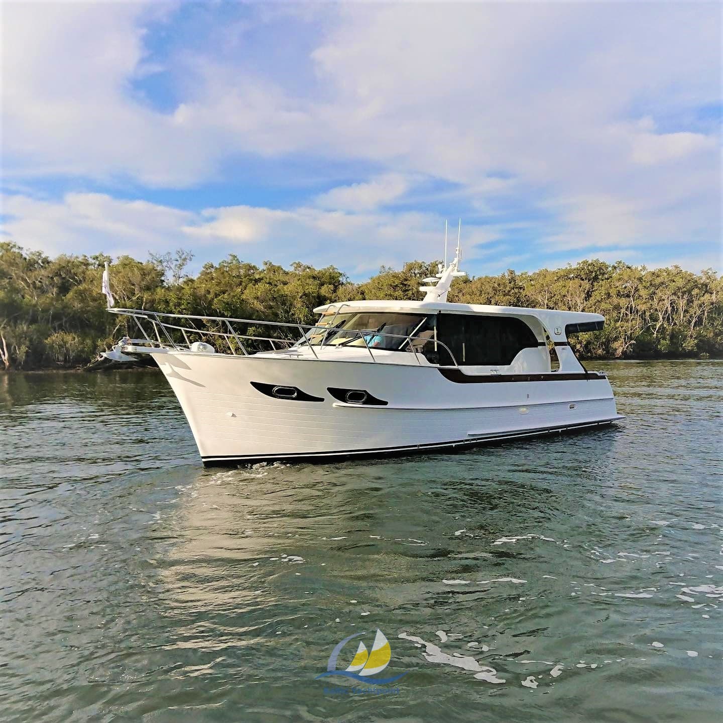 Integrity 340 Sx - Detail View 1 Integrity 340 Sx - Detail View 1