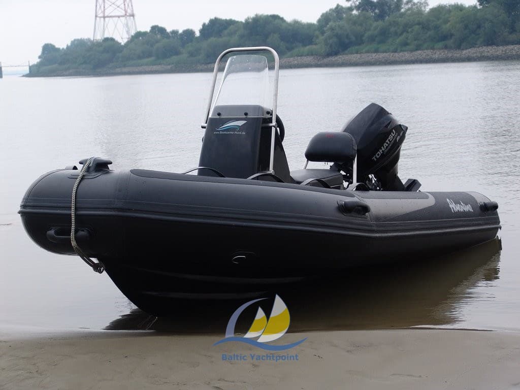 Adventure Boats Adventure Vesta 380 - Deck View Adventure Boats Adventure Vesta 380 - Deck View