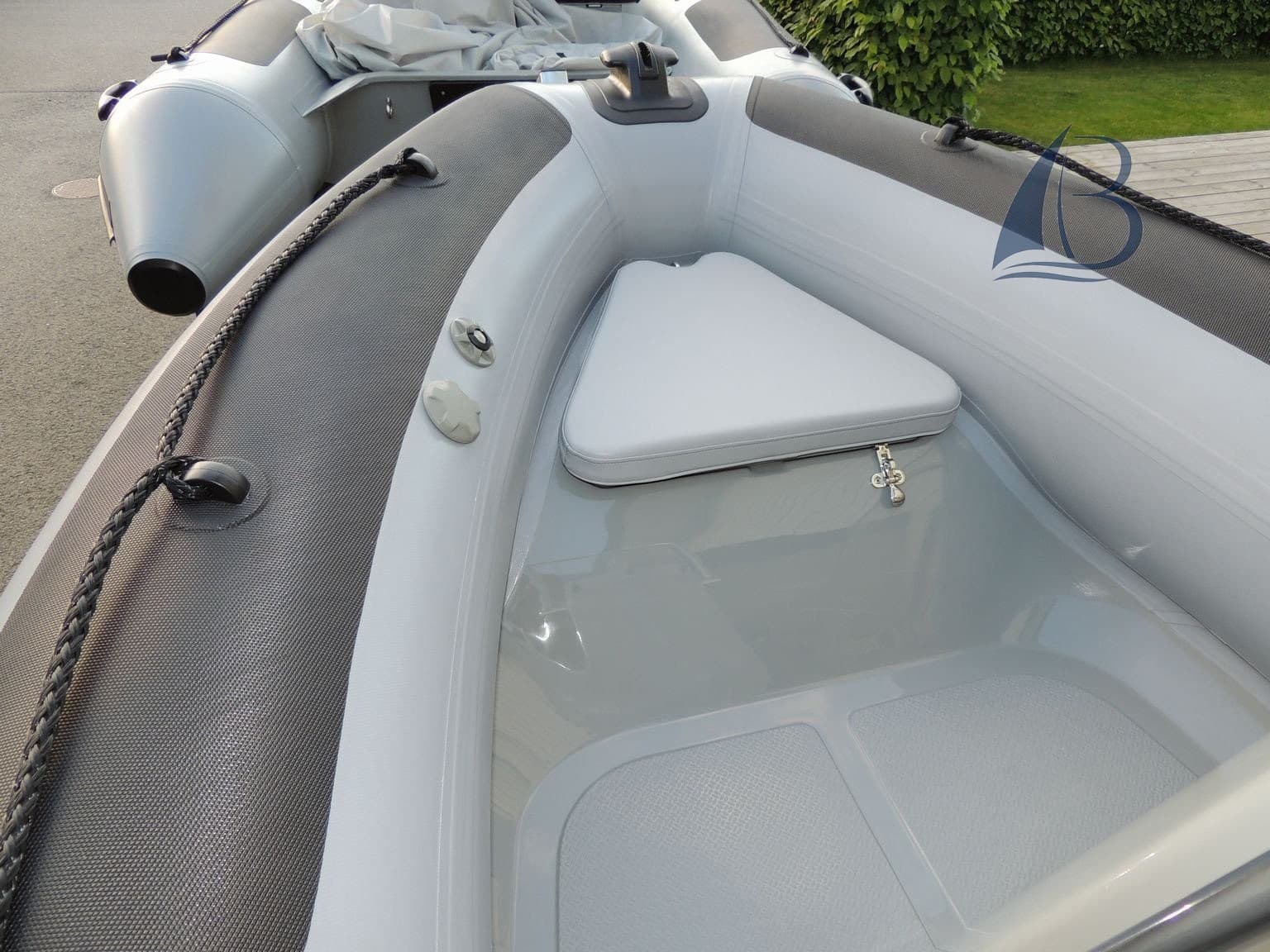 Adventure Boats Adventure Vesta 380 usato - foto hero 11