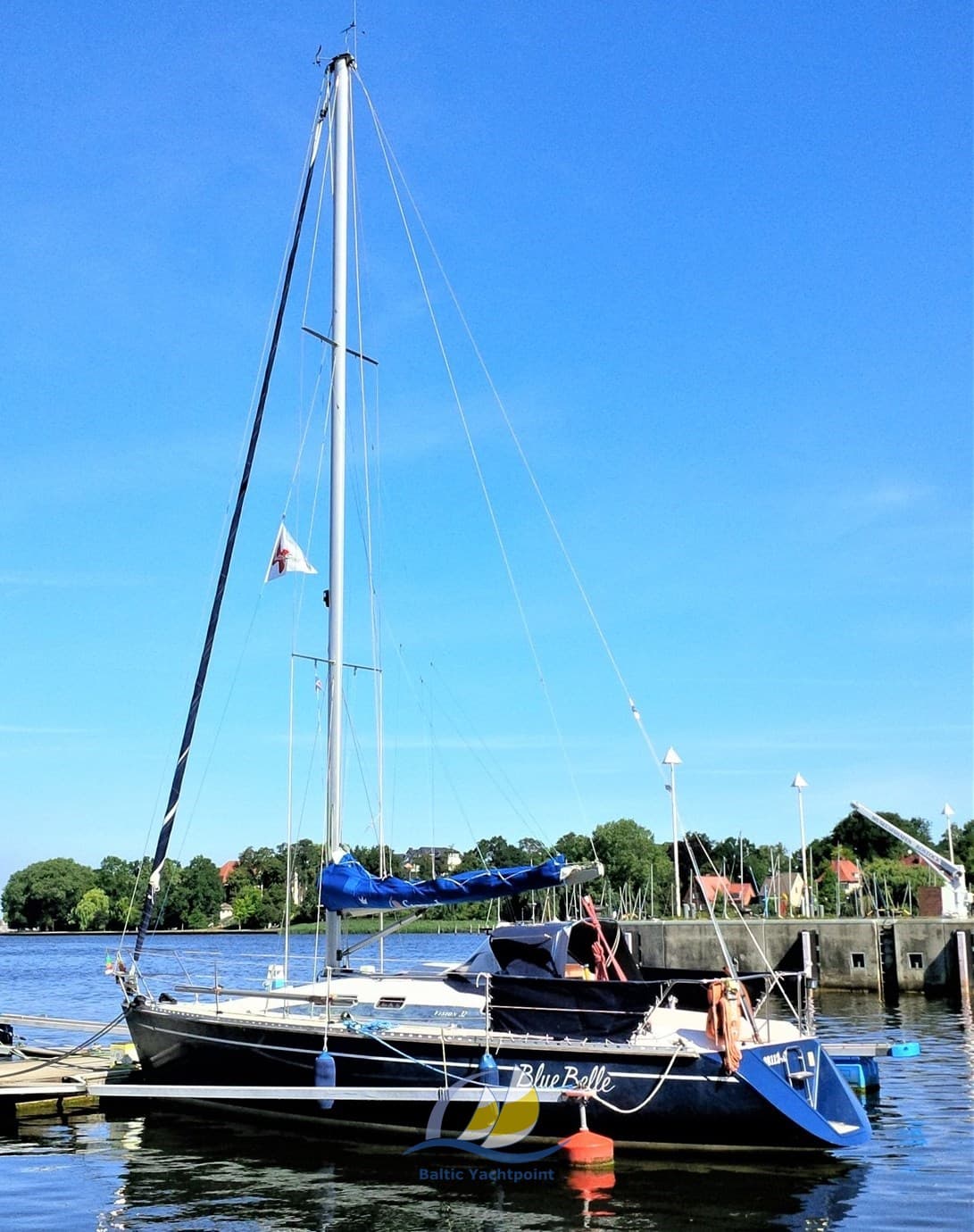 Yachtwerft Berlin Vision 32 Shallow Draft Keel - Interior View Yachtwerft Berlin Vision 32 Shallow Draft Keel - Interior View