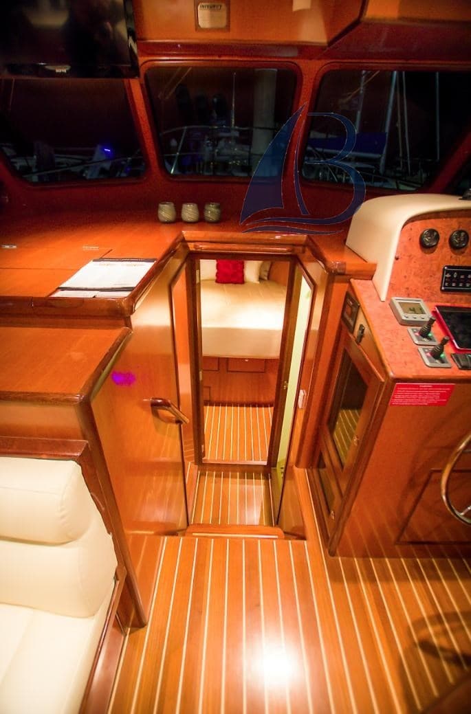Integrity Motor Yachts Integrity 380 Sedan usato - foto hero 19