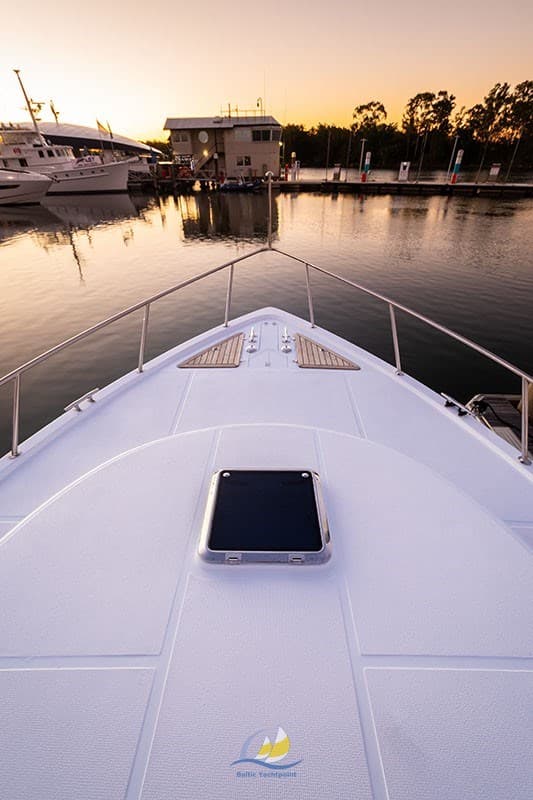 Integrity Motor Yachts Integrity Newport 460 - Detail View 1 Integrity Motor Yachts Integrity Newport 460 - Detail View 1