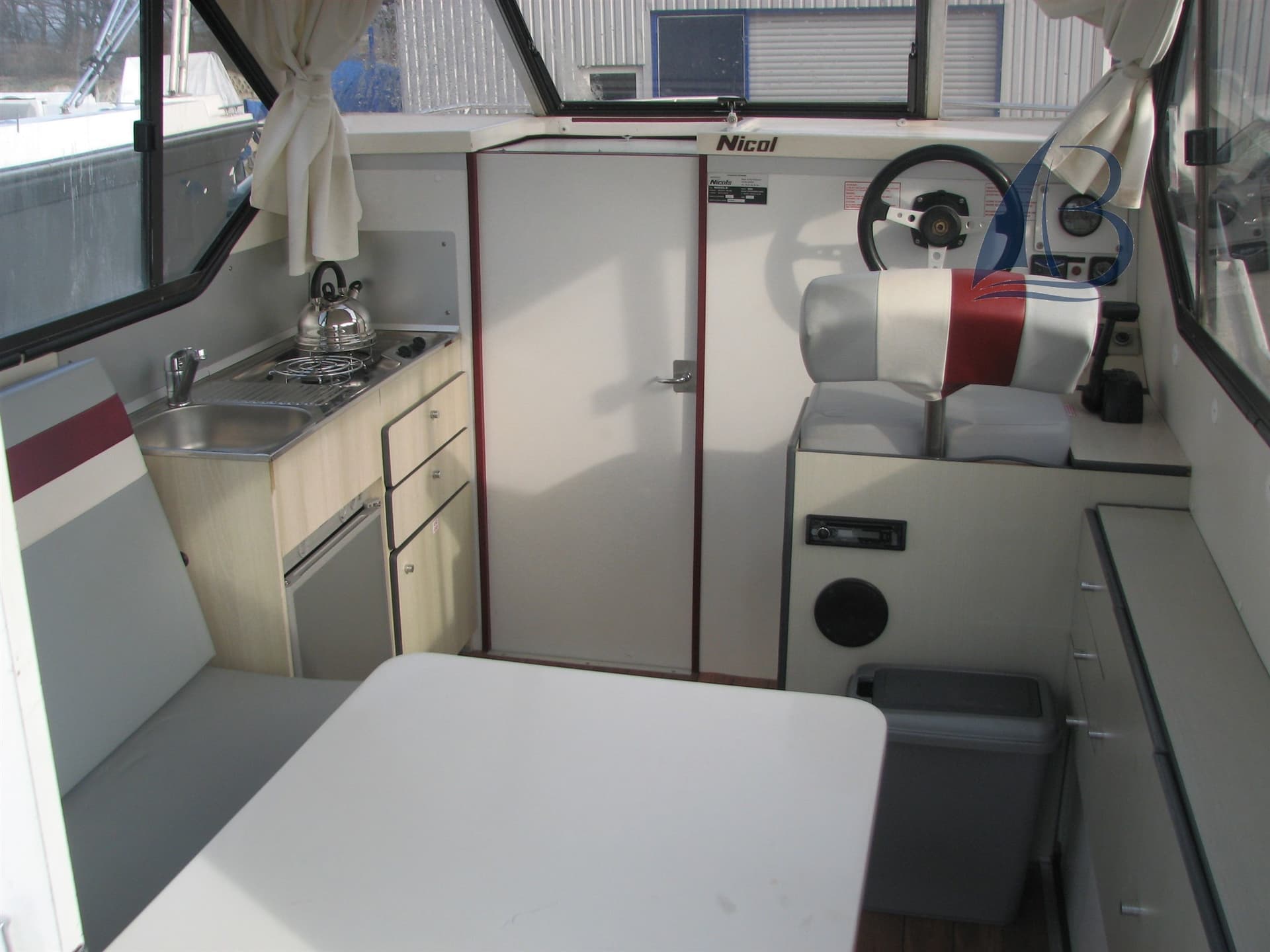 Nicol's Yacht Nicols 800 usato - foto hero 11