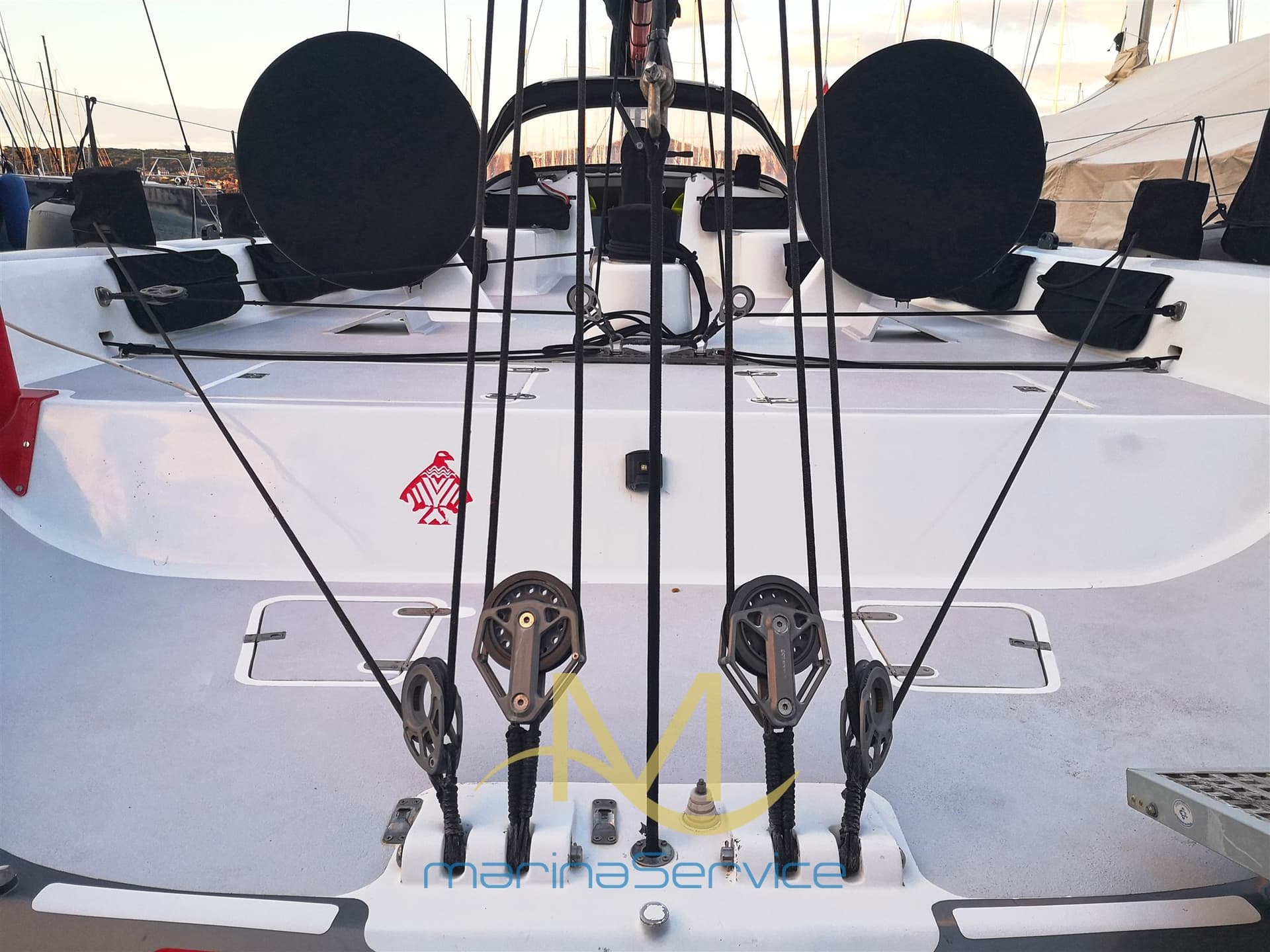 Bakewell-White Pocket Maxi - Deck View Bakewell-White Pocket Maxi - Deck View