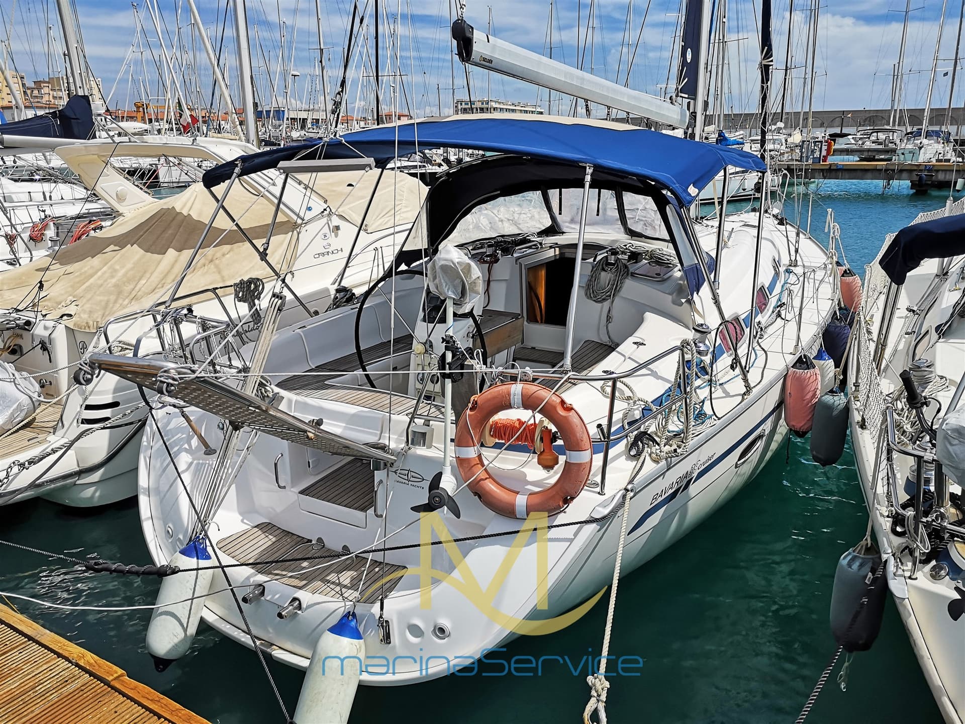 Bavaria Bavaria 39 Cruiser - Interior View Bavaria Bavaria 39 Cruiser - Interior View