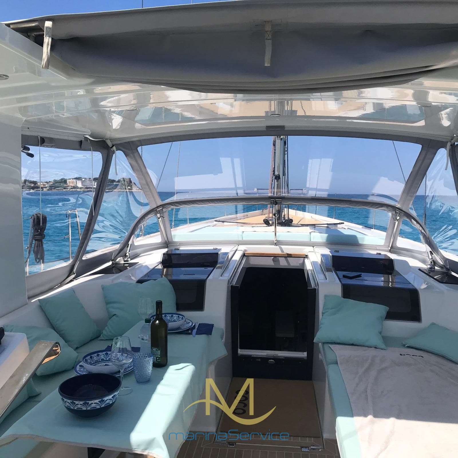 Hanse Hanse 588 - Deck View Hanse Hanse 588 - Deck View