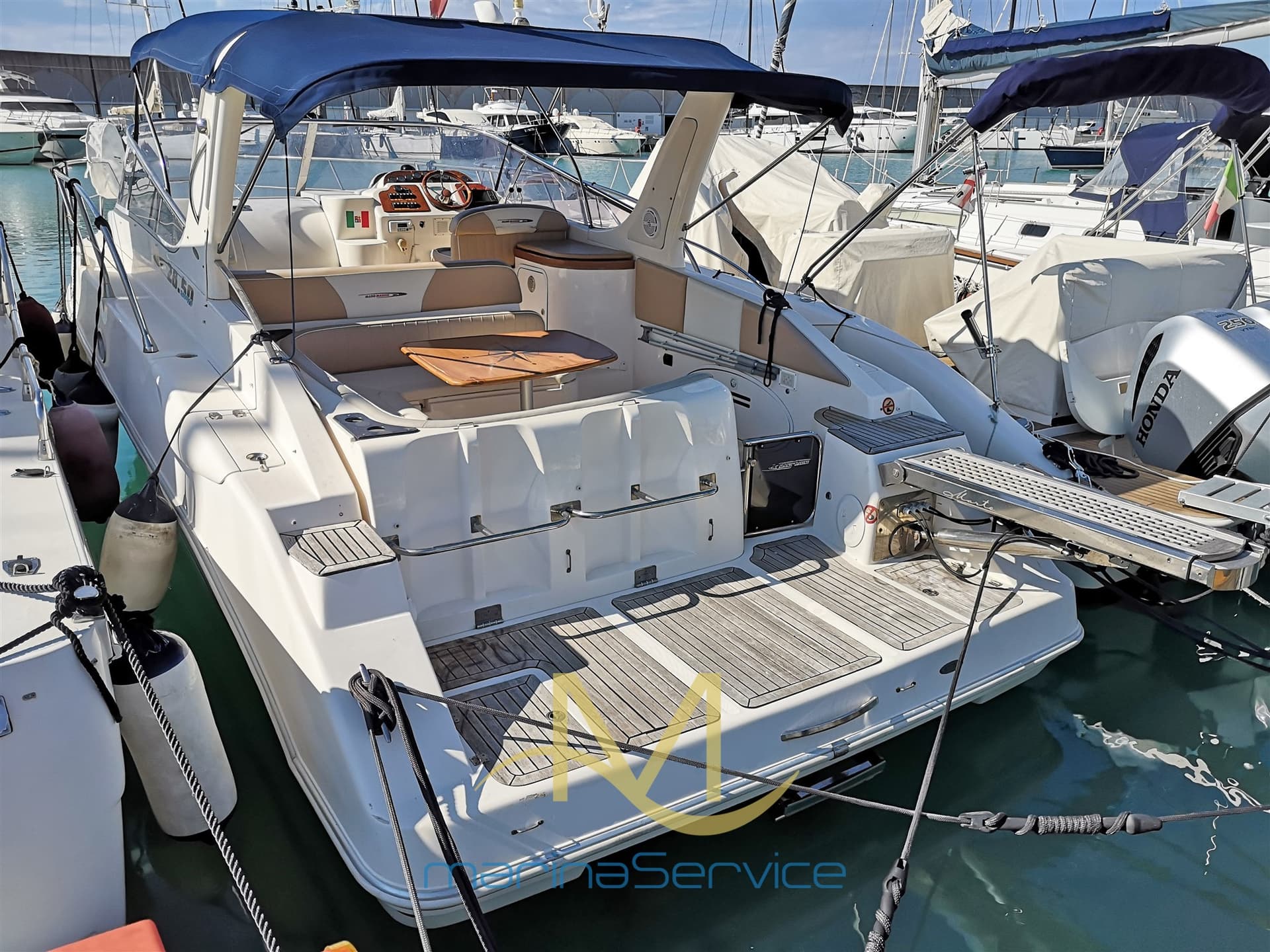 Manò Marine Mano' 28,50 - Detail View 1 Manò Marine Mano' 28,50 - Detail View 1