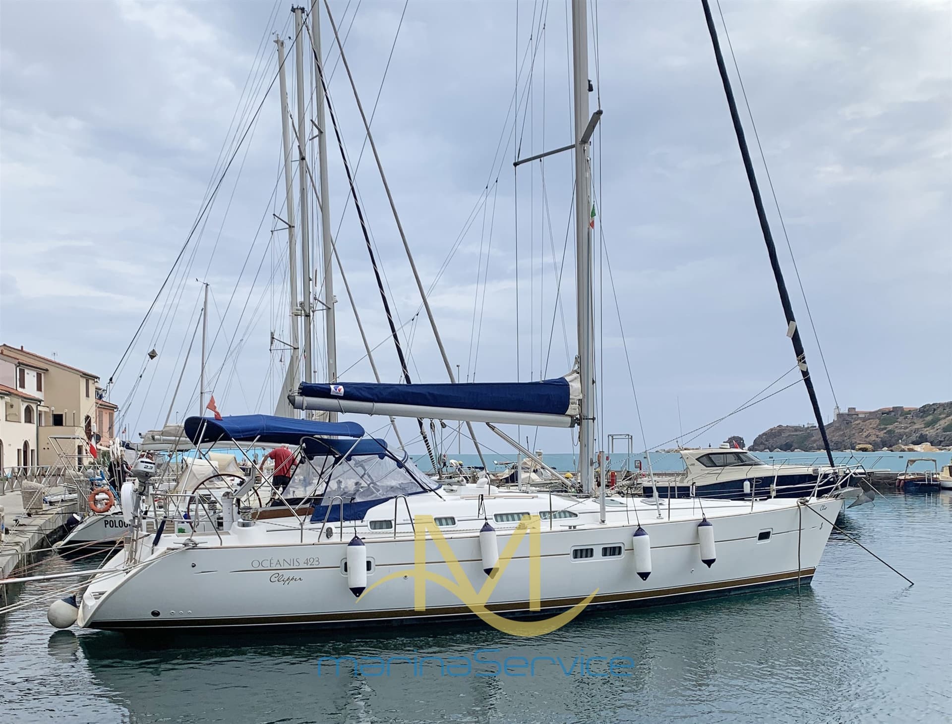 Beneteau Oceanis 423 Clipper - Main View Beneteau Oceanis 423 Clipper - Main View