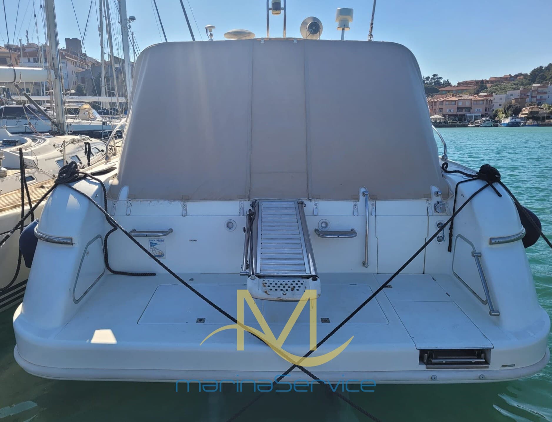 Fiart Mare Fiart 40' Genius - Detail View 1 Fiart Mare Fiart 40' Genius - Detail View 1