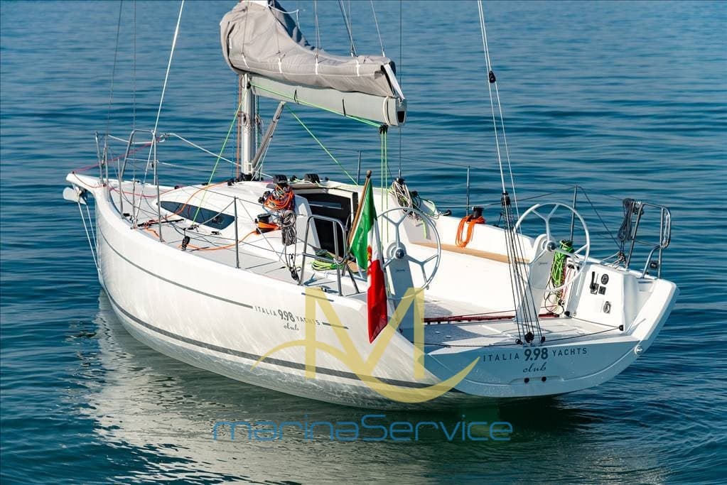 Italia Yachts Italia 9.98 - Interior View Italia Yachts Italia 9.98 - Interior View